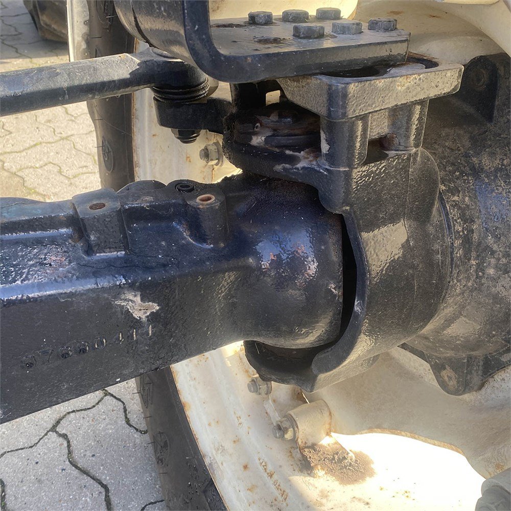 55051516-7909-44ba-b39e-194d62d41e28_largesize new holland t 5070 – 115 ch – 2010 – 273 h