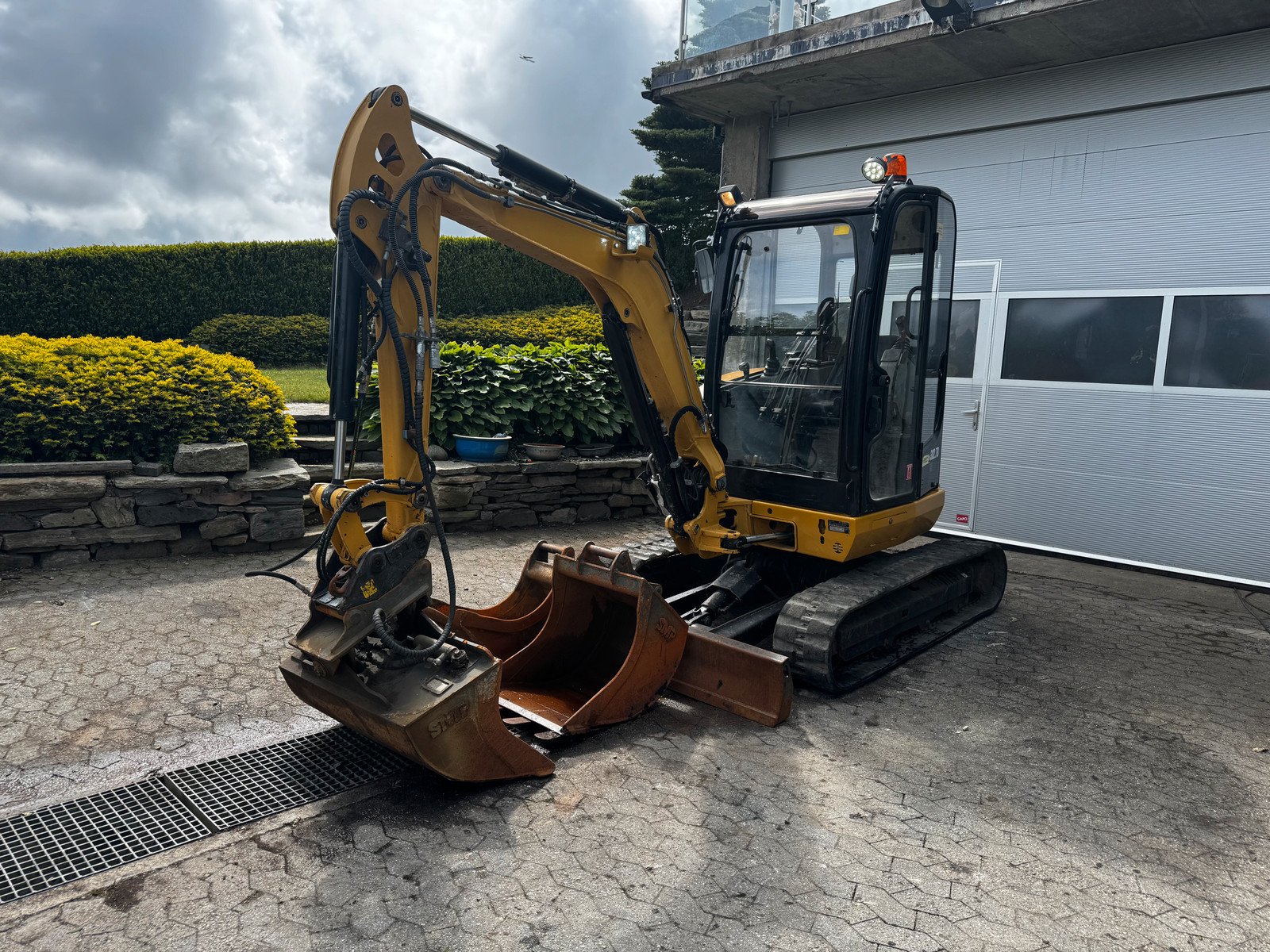 5592259b-c216-4b23-b2dc-1373e45353b5 caterpillar 302.7 2t7 5 786 h 2016