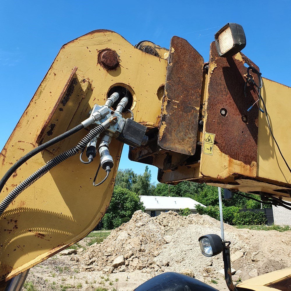 5655e610-8c78-47c4-92e9-bd8ce4c5da53_largesize caterpillar th350b – 11 m – 3 450 h – 2004