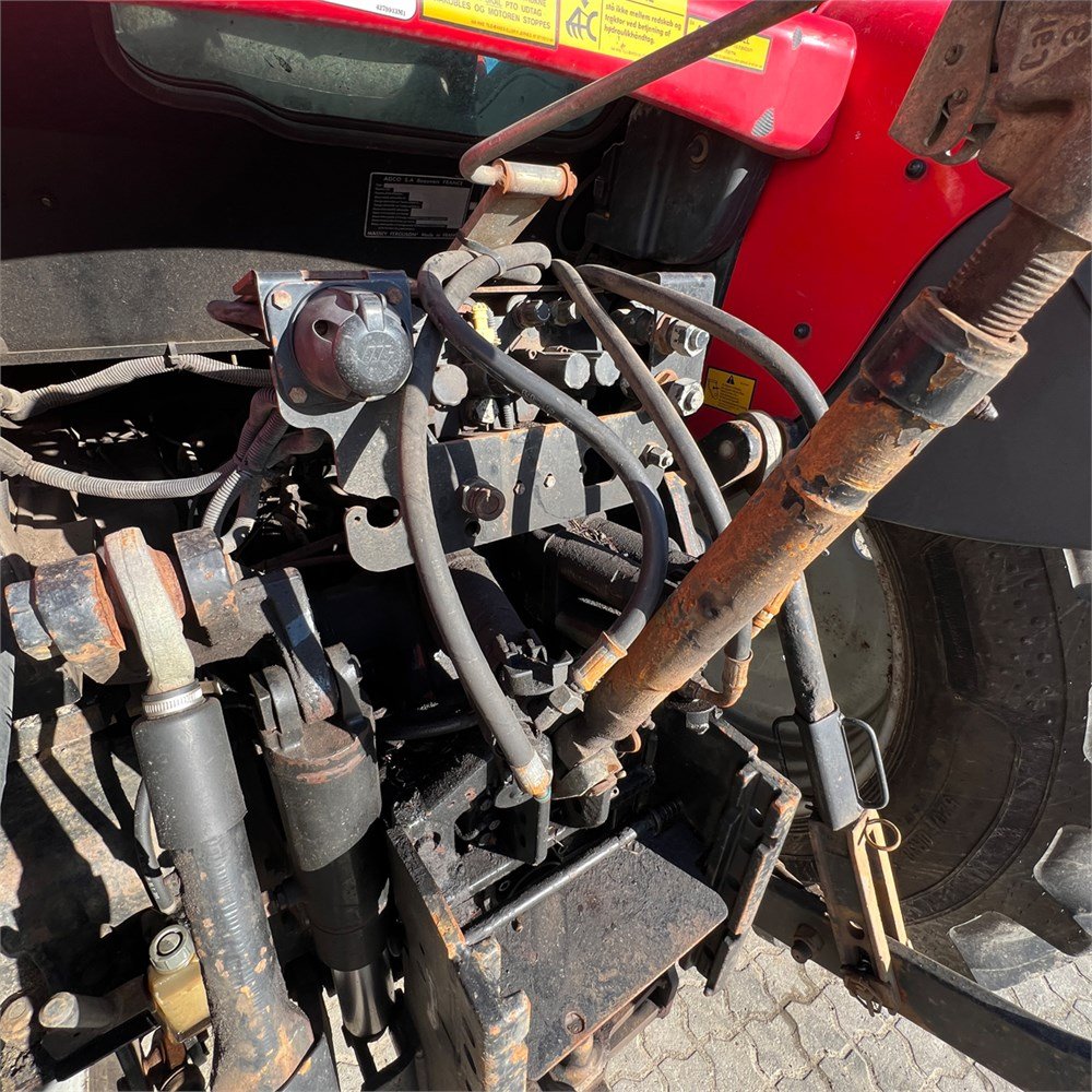 5789d770-f68b-4190-bbca-3bd884cd4bd9_largesize massey ferguson 6480 dyna 6 – 145 ch – 2007 – 3 678 h