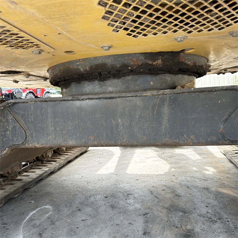 58d719bd-96f4-433b-ab0d-6ea516ccf715_largesize komatsu pc88mr 8 8t8 5 250 h 2014