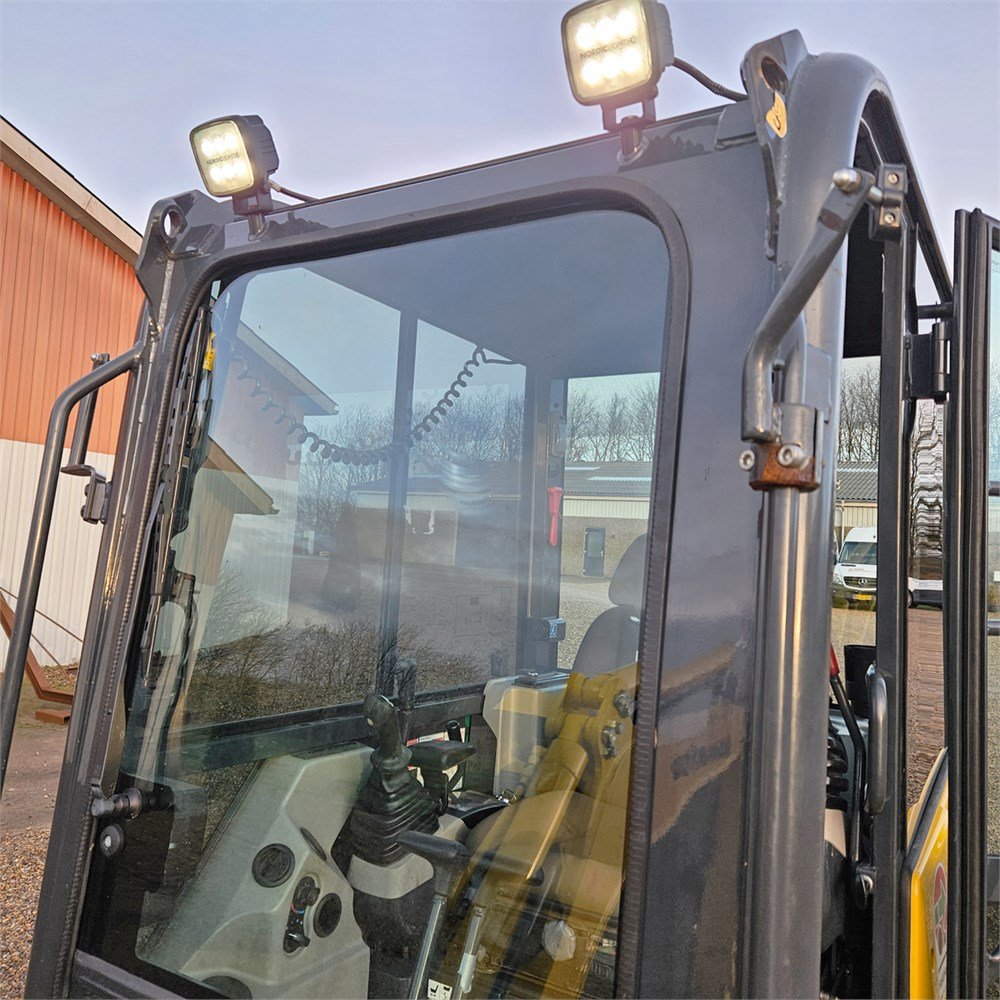 5ac89f48-7704-4c69-8b7c-d911896076e9_largesize komatsu pc20r 5 2t 1 169 h 2022