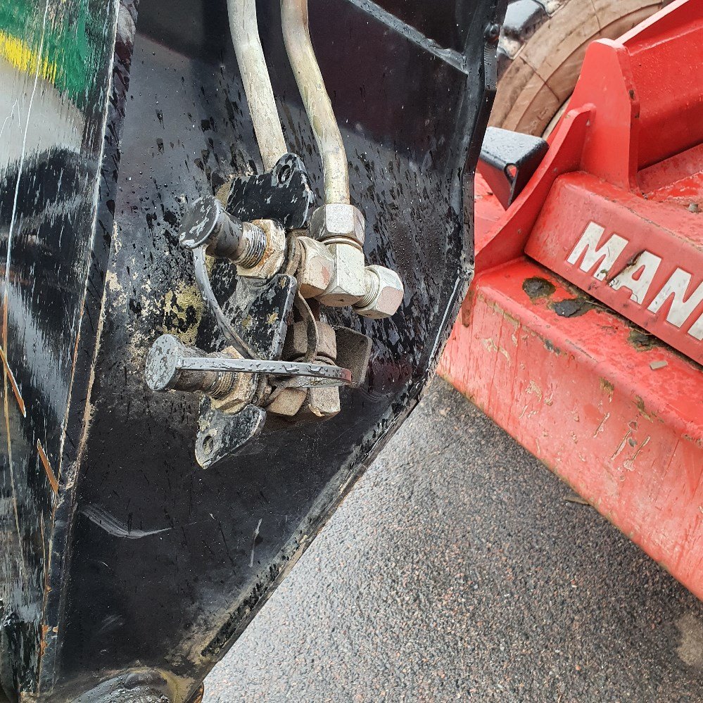 5f543d2d-d0f0-46af-b39b-c8376a40ffae_largesize manitou mt 1840 – 18 m – 4 200 h – 2008 (télécommande + panier)