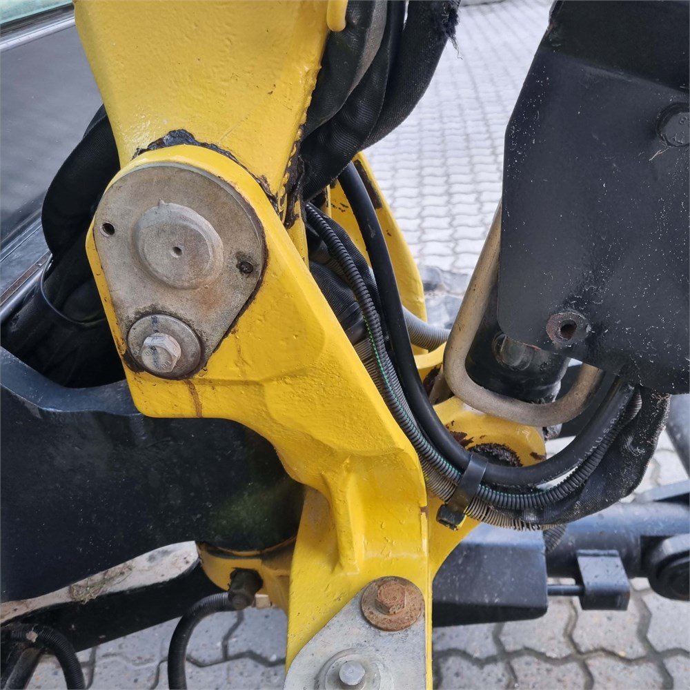 60ab950d-d75c-4651-bf15-d43f03c0c12e_largesize yanmar sv22 2t2 2 173 h 2020