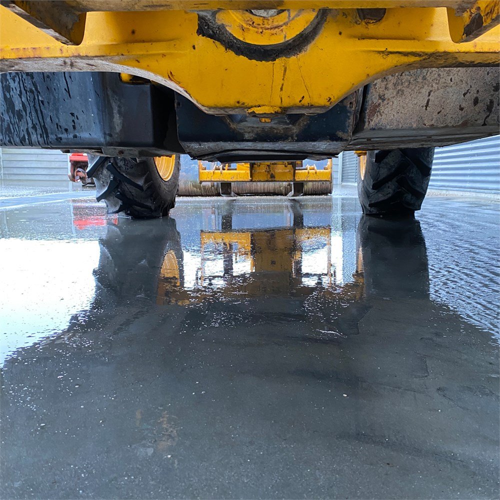 61064638-f344-434b-a77c-7b669696dfa9_largesize jcb 531 70 – 7 m – 5 000 h – 2006