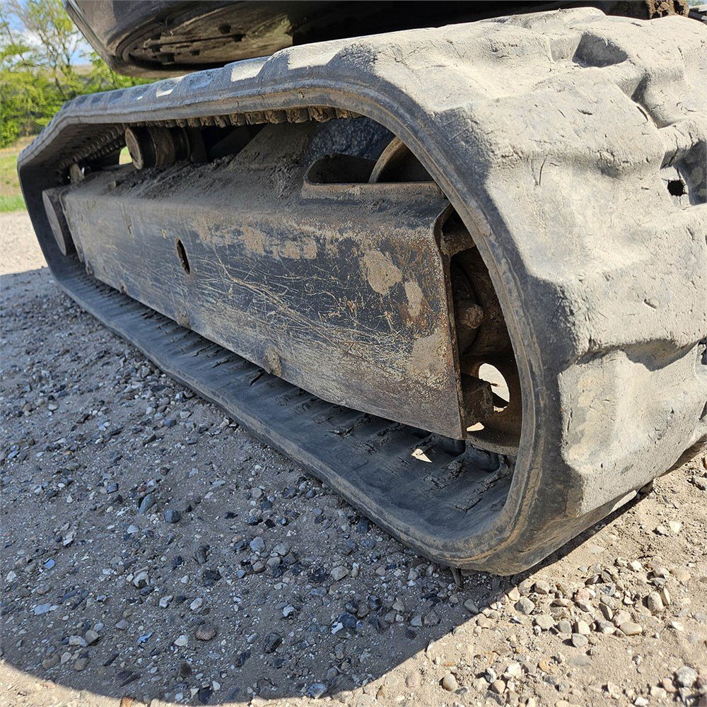 61409bd0-baa4-4107-9825-dcd2223f76b2_largesize new holland e39 b 4t 2 786 h 2015