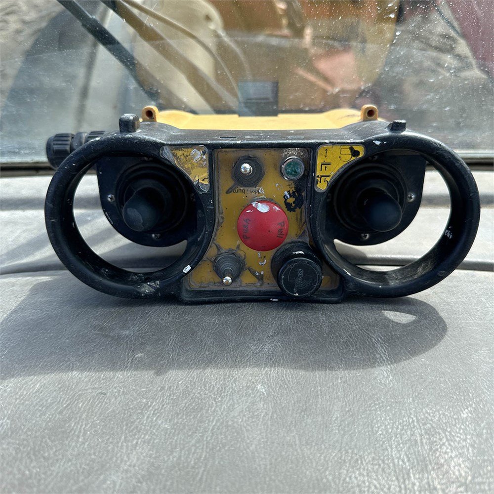 636ea186-6d7d-42c1-b658-42b8ae010478_largesize manitou mt 1740 – 17 m – 6 407 h – 2004