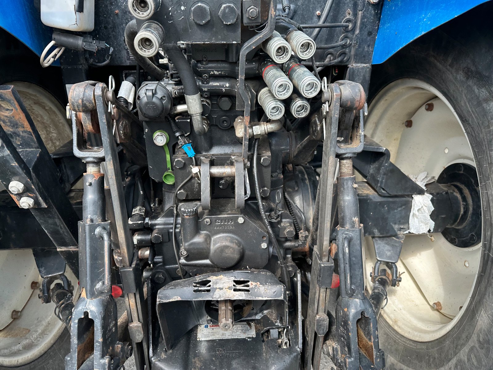 660749d5-5a0d-408d-8bf8-c3492abe0aaf new holland t5.115 – 115ch – 2 230 h – 2013