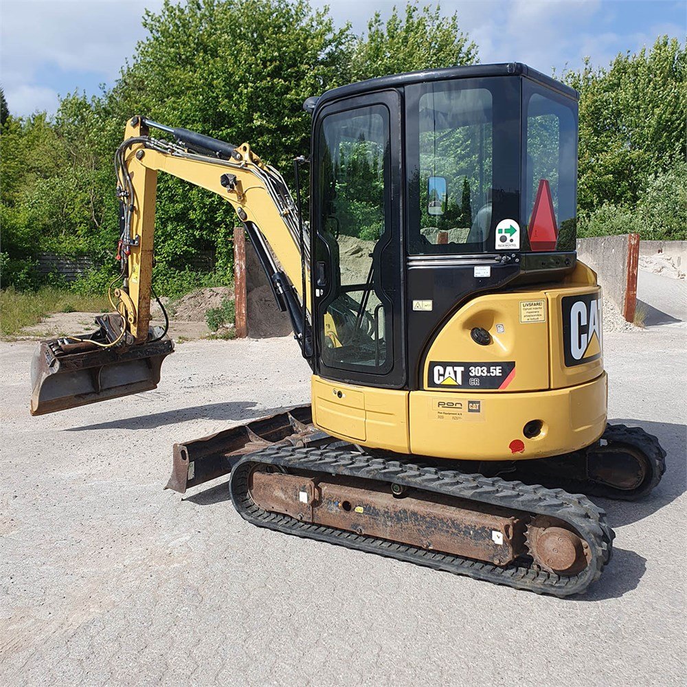 66c95b8b-1a1d-4812-b0db-30a51b222170_largesize caterpillar 303.5 e cr 3t5 4 650 h 2012