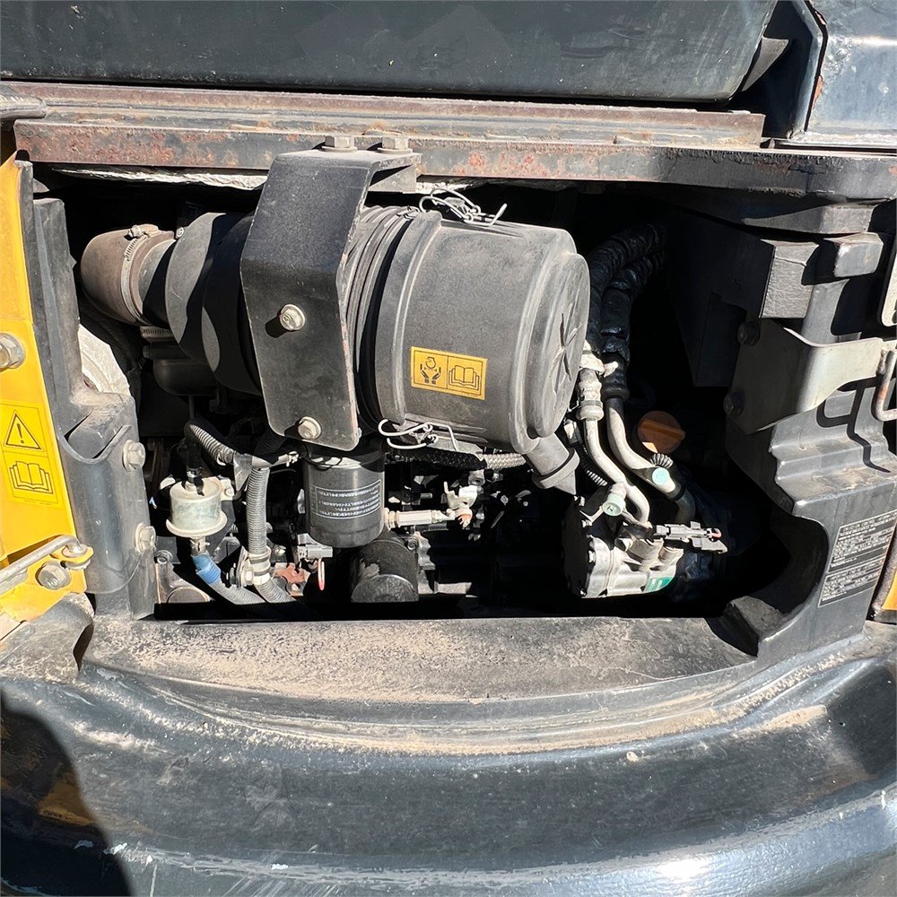 68f60a72-e360-4746-a8ce-491d65f3ec2a_largesize komatsu pc55mr 3 – 5t3 – 4 625 h – 2012