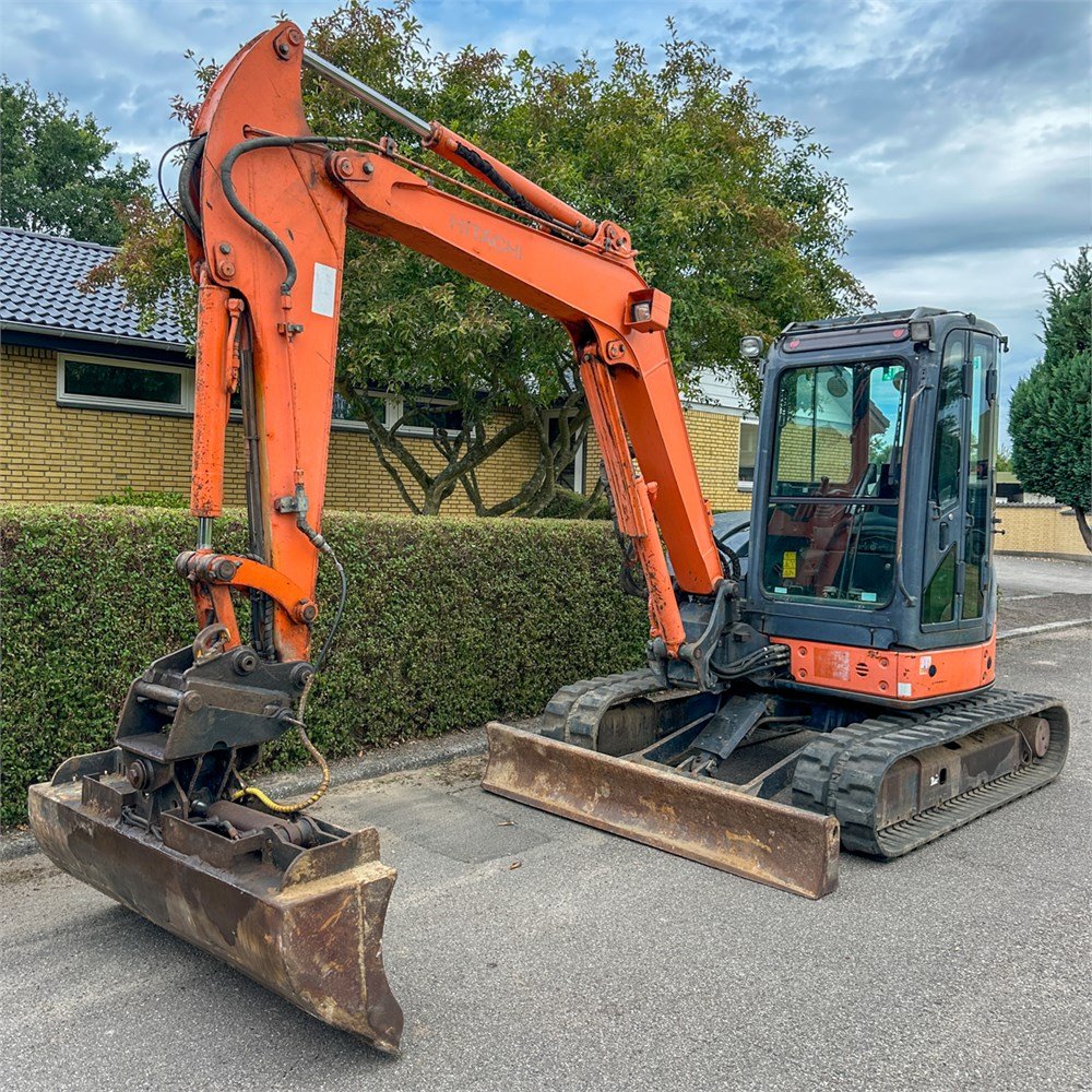 6b1e1205-964f-47d4-9775-c32503d115d5_largesize hitachi zx50 u 2 – 5t – 7 190 h – 2007