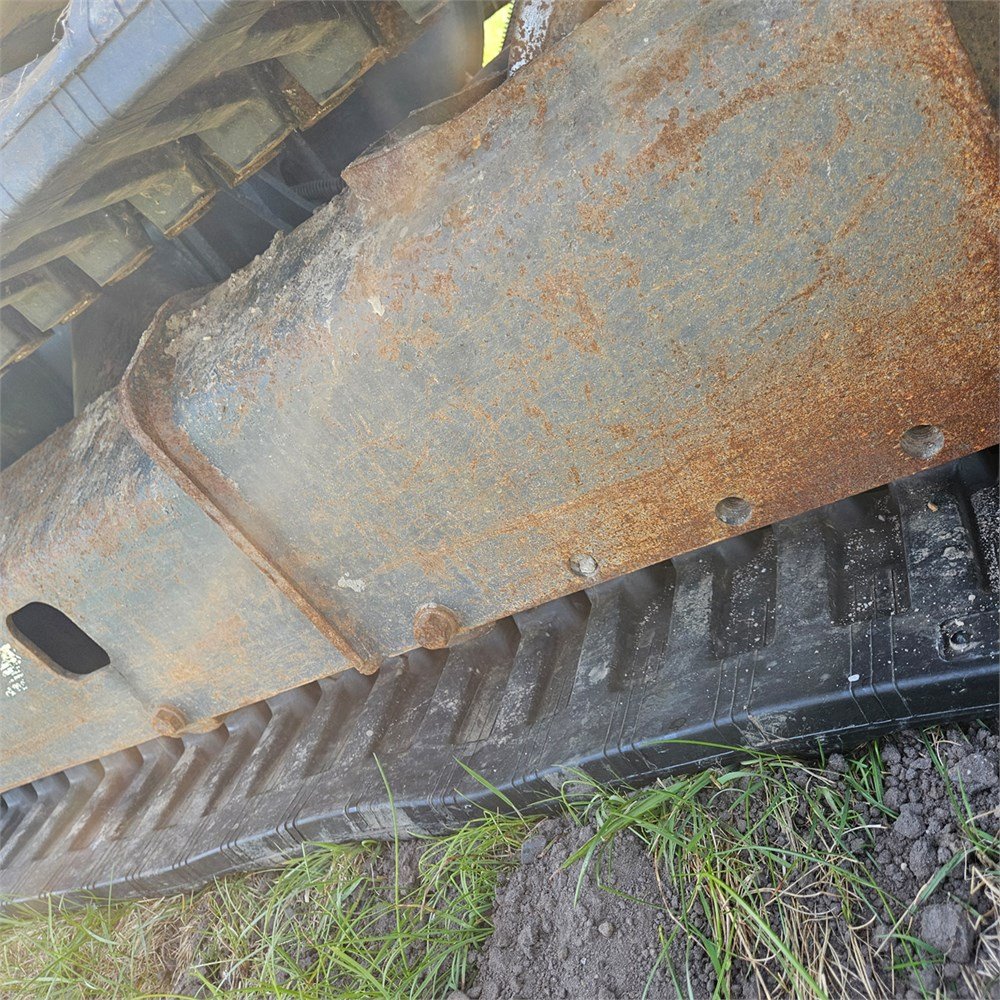 6b7fa672-fe10-4ff9-ae50-ef2b2a591590_largesize komatsu pc55mr 3 – 5t5 – 4 810 h – 2011