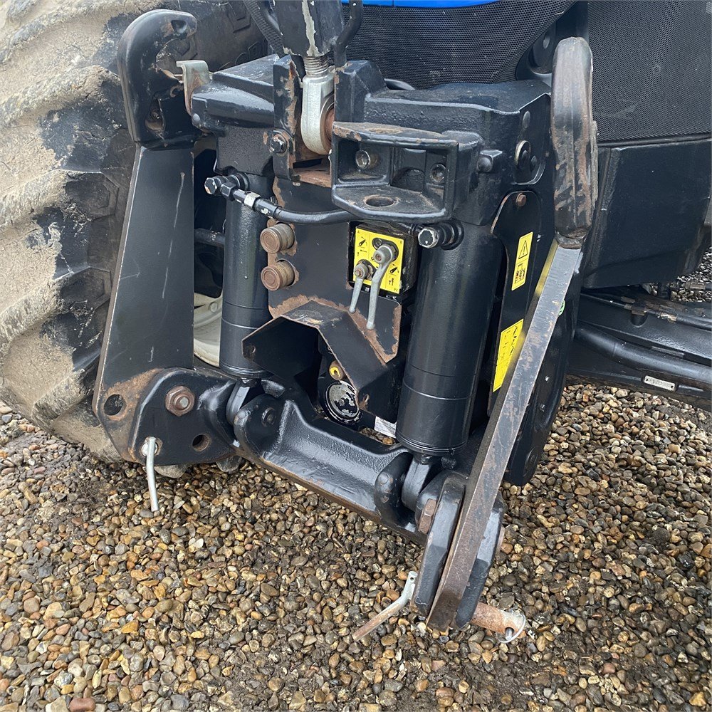 6b87139c-27dd-4247-b30a-85bd061a66c3_largesize new holland t7.220 – 167 ch – 2013 – 6 308 h