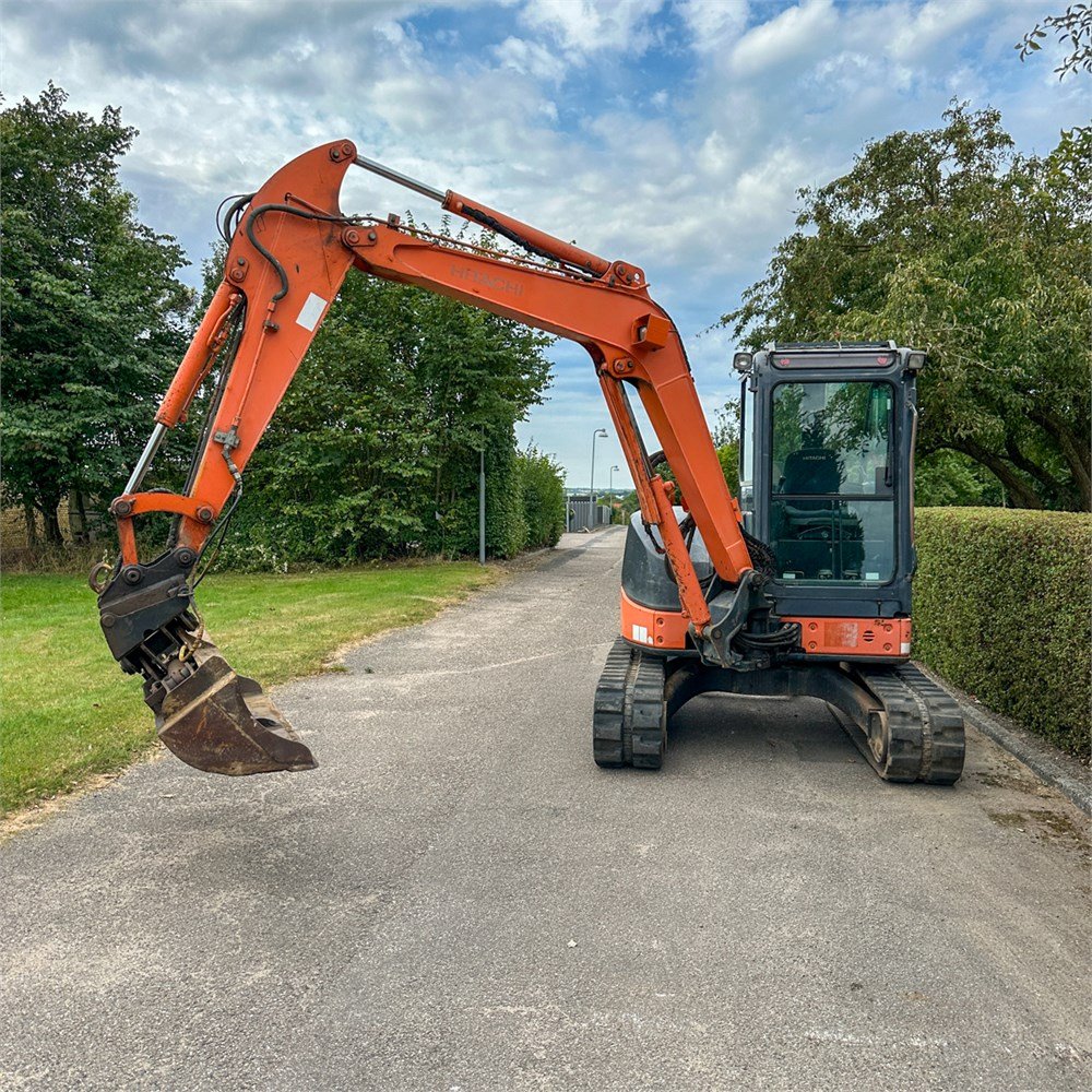 6c8ff431-f0dc-453e-9fd3-427dd7b759f9_largesize hitachi zx50 u 2 – 5t – 7 190 h – 2007