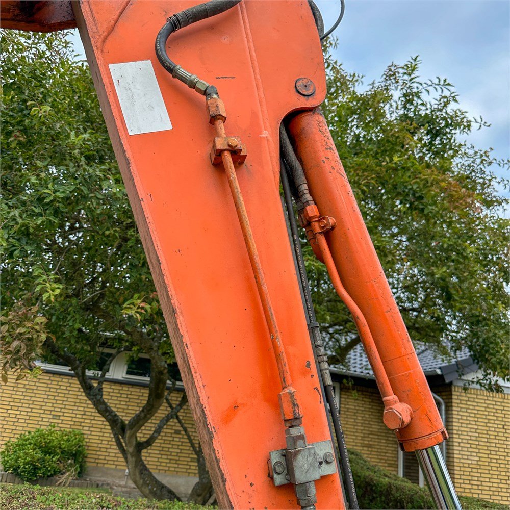 6ef8ba40-3595-4833-9a3e-43cce863972c_largesize hitachi zx50 u 2 – 5t – 7 190 h – 2007