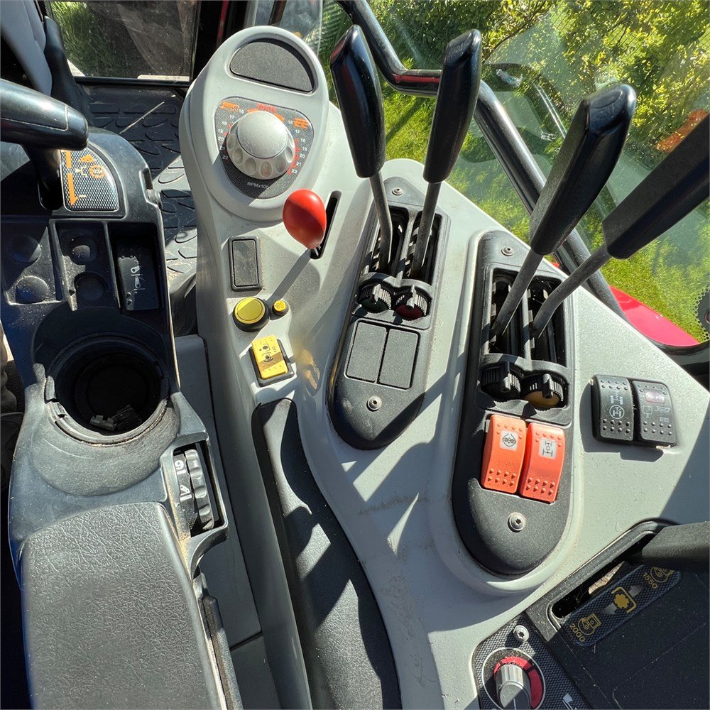 7199306b-95a8-46d8-92ce-2293aa9d85e2_largesize massey ferguson 6480 – 147 ch – 2008 – 7 700 h