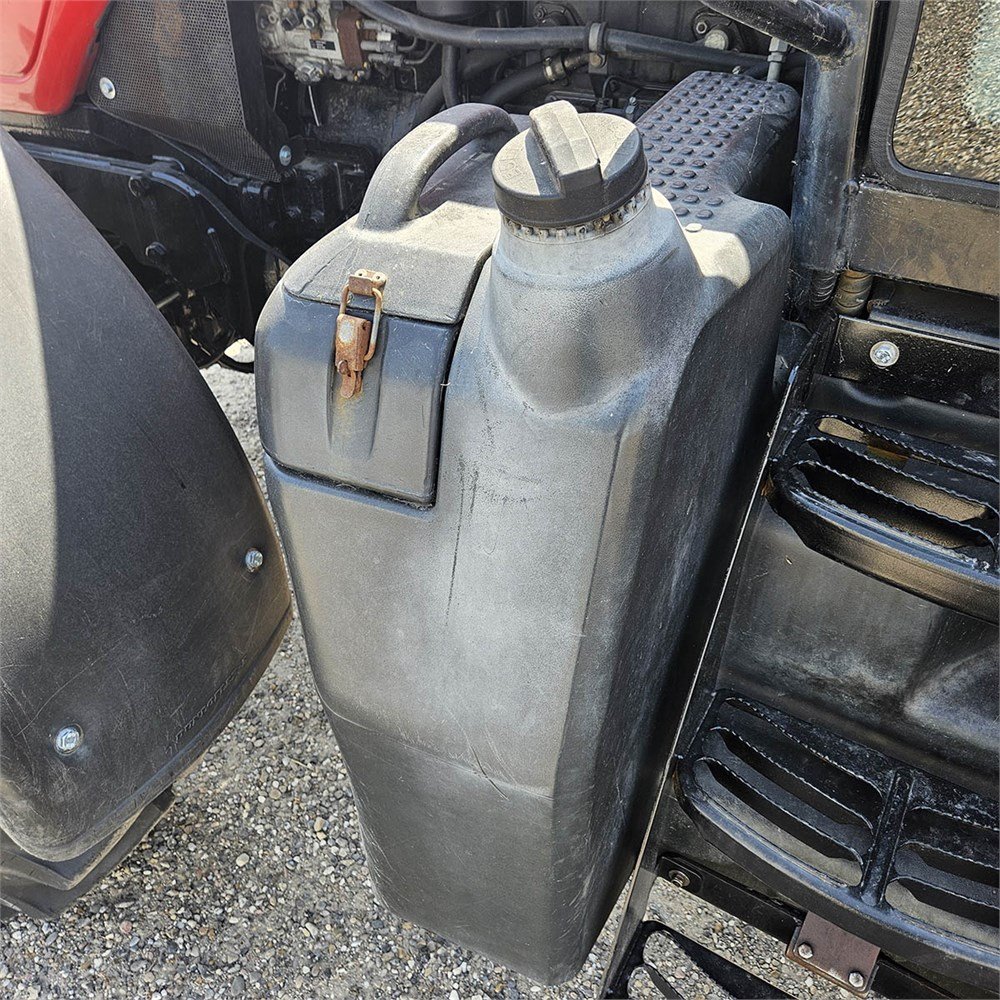 79281f29-36fa-4b7e-a1c1-30e5c4f226c0_largesize massey ferguson 6480 145 ch 8 574 h 2004