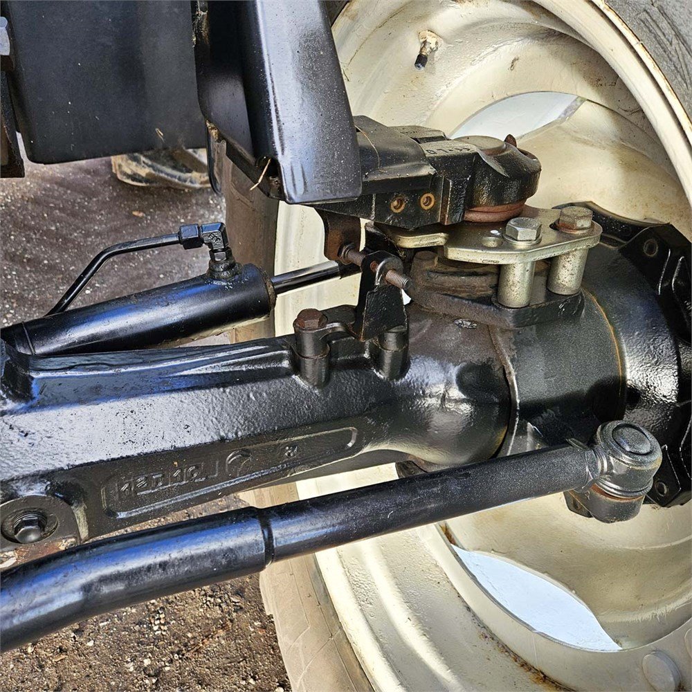 7a0d9eec-3f7e-4d9f-af4a-133bf2a4f7de_largesize new holland t6020 – 112 ch – 2010 – 2612 h