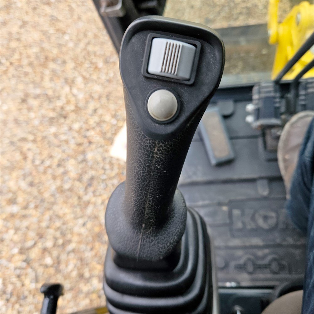 7a571d59-7ef5-449d-b068-b7777f5c7a8a_largesize komatsu pc20r 5 2t 1 169 h 2022