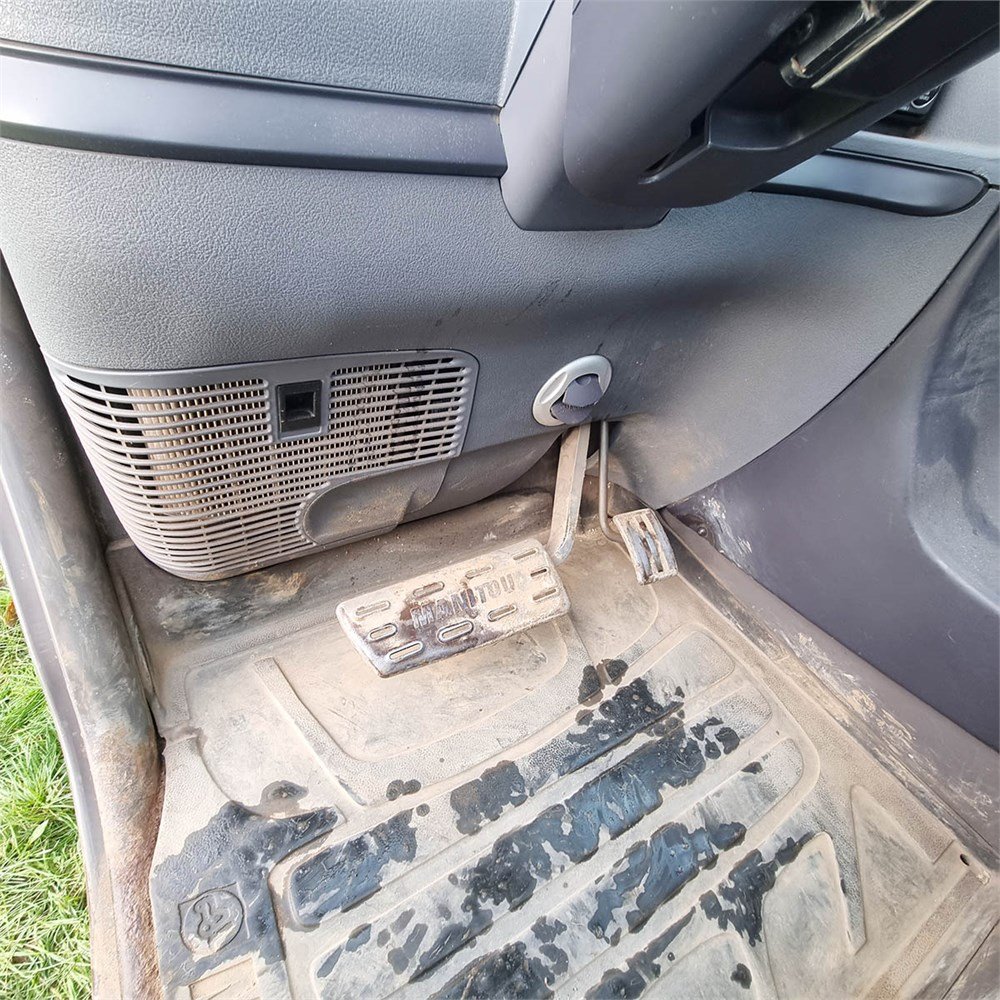 7e5dd9c5-e02b-4d87-8bdb-211f2ad310ac_largesize manitou mt 1840 privilège – 18 m – 4 546 h – 2008