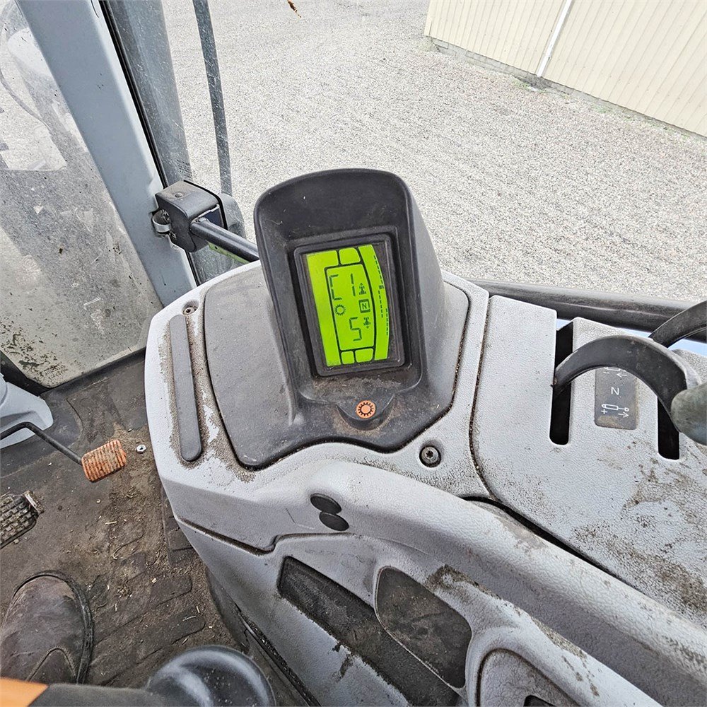 82b6b2f4-49e3-4b49-9962-3ed2975be5b1_largesize new holland t7.175 e1 – 155 ch – 2018 – 4 658 h