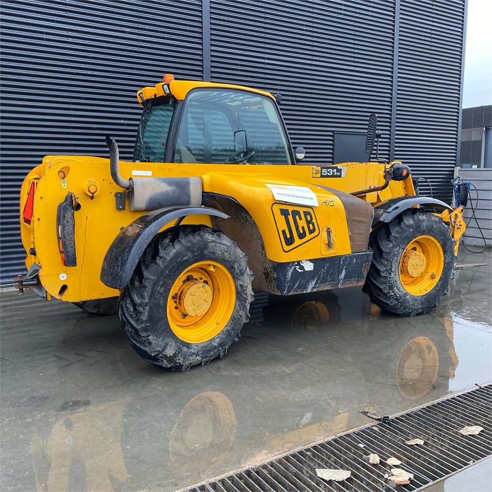 85de9b30-d3cb-4f32-a06a-ce1cb049622d_largesize jcb 531 70 – 7 m – 5 000 h – 2006