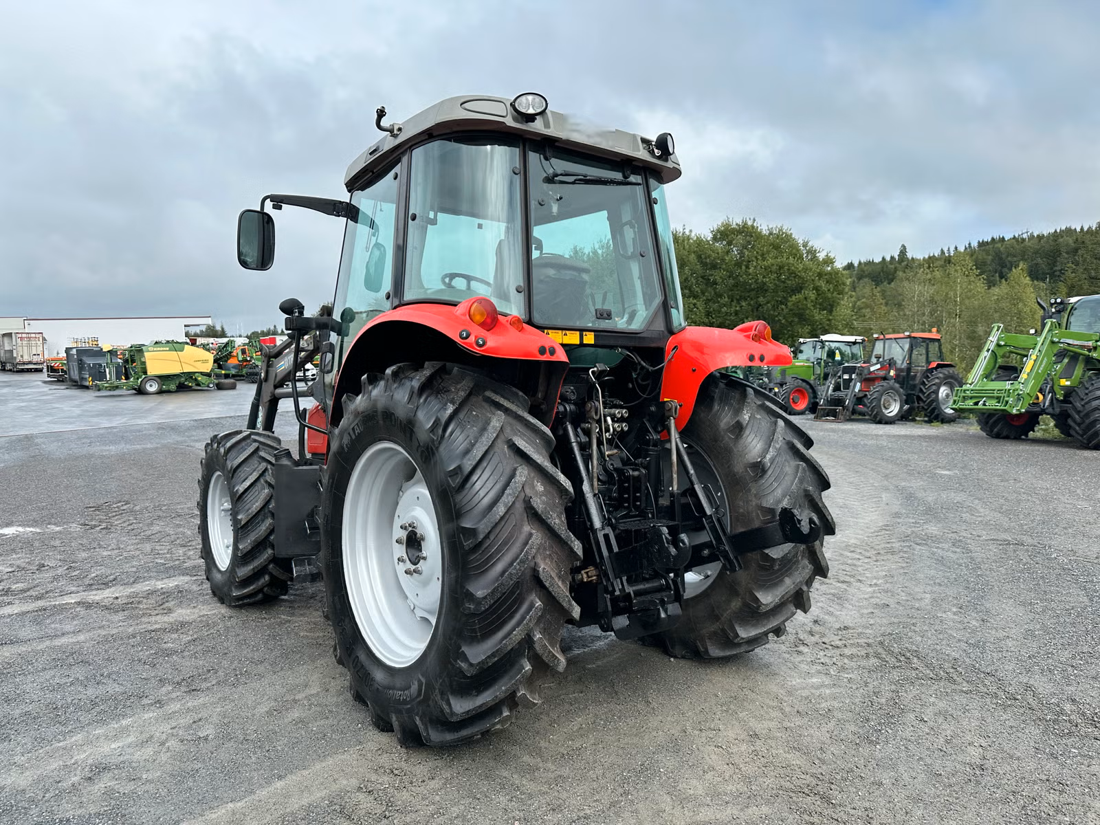 89c5f7f7-f66f-48c6-9625-35f633821986 massey ferguson 5445 – 91 ch – 5 835 h – 2004