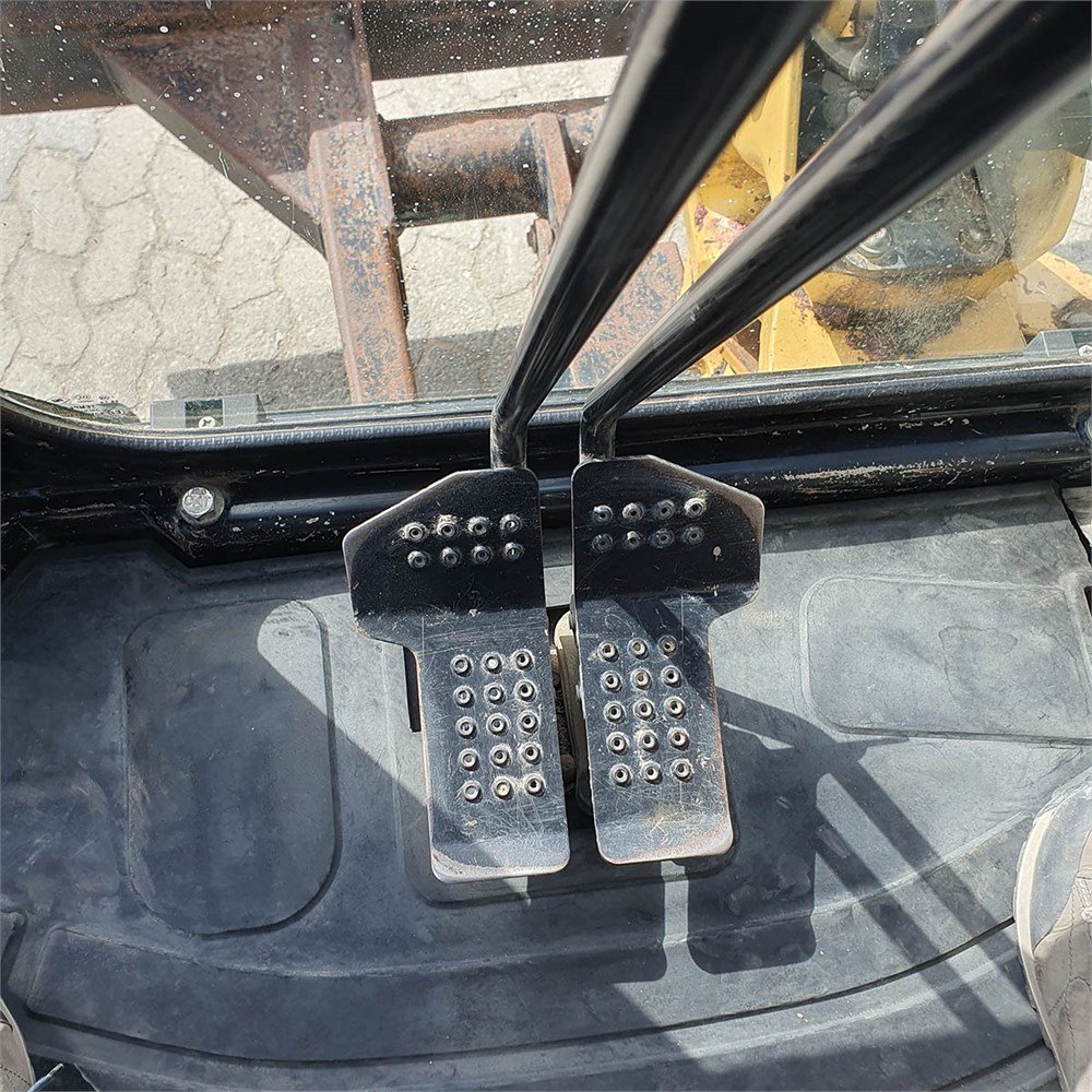 8a77a85a-1d1f-47c2-aaac-e3f5727c4a7f_largesize caterpillar 303.5 e cr 3t5 4 650 h 2012