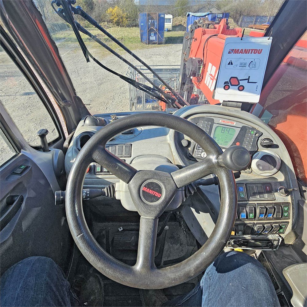 8c42d3f2-bb29-4d2a-bd25-87f7cb30d424_largesize manitou mrt 2150 turbo privilege 21 m 9 410 h 2010