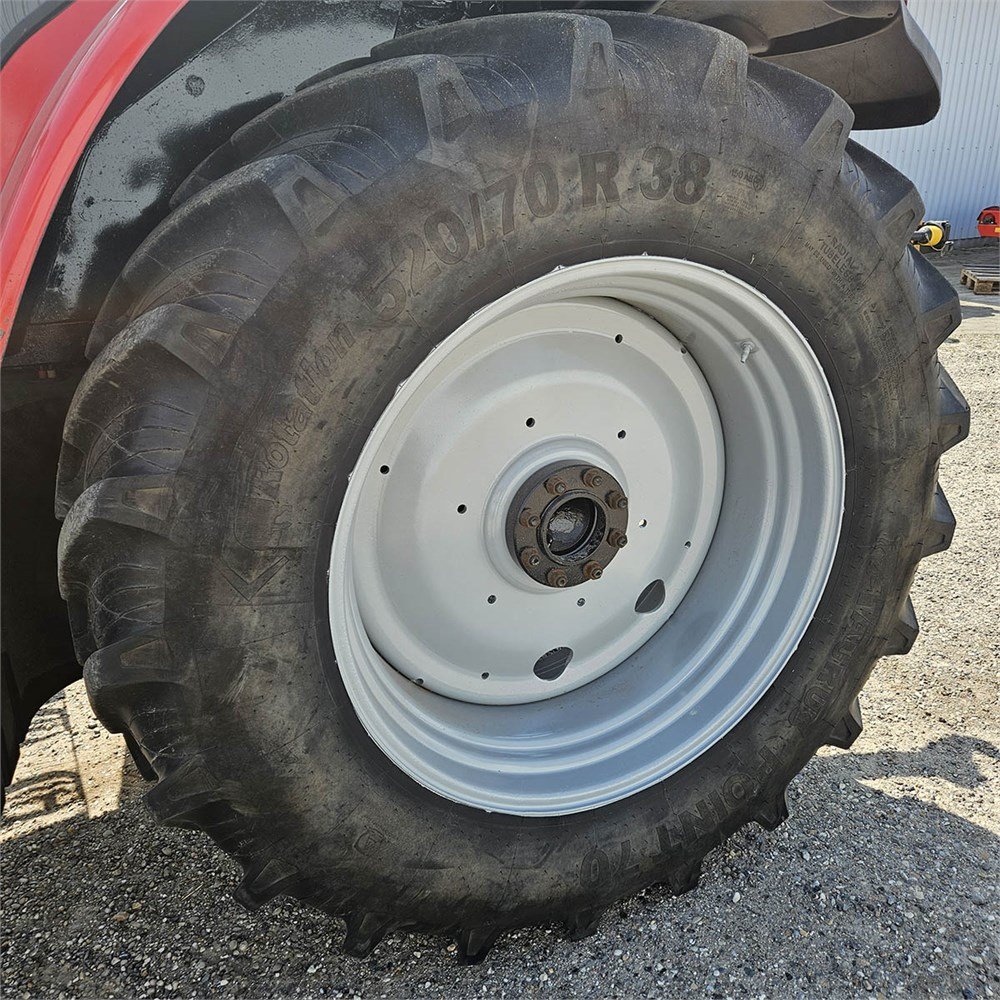 8e6b4372-8c2f-4f99-9d5e-a94b146350b1_largesize massey ferguson 6480 145 ch 8 574 h 2004