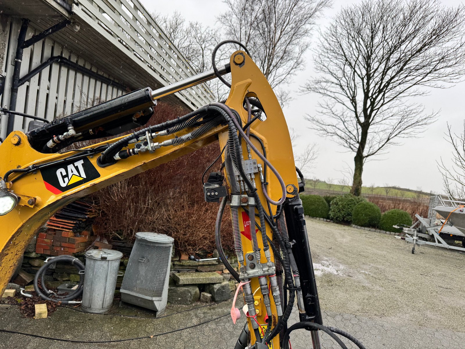 907_a8f2d729-b293-4563-92a4-42adc6b2a981 cat 302 cr – 2t4 – 1 430 h – 2019