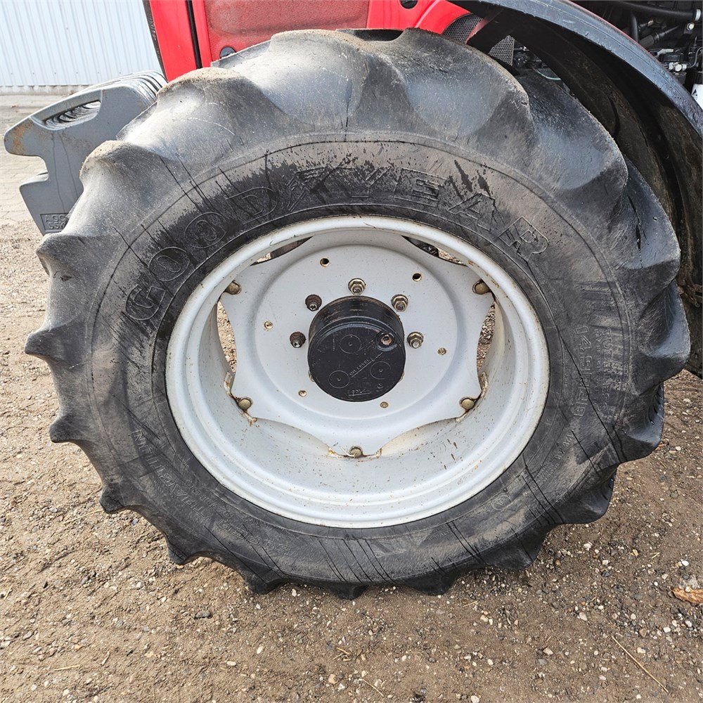 95120557-fc0f-4fe1-98e2-4ebabf25f6f1_largesize massey ferguson 5465 – 109 ch – 5 715 h – 2005