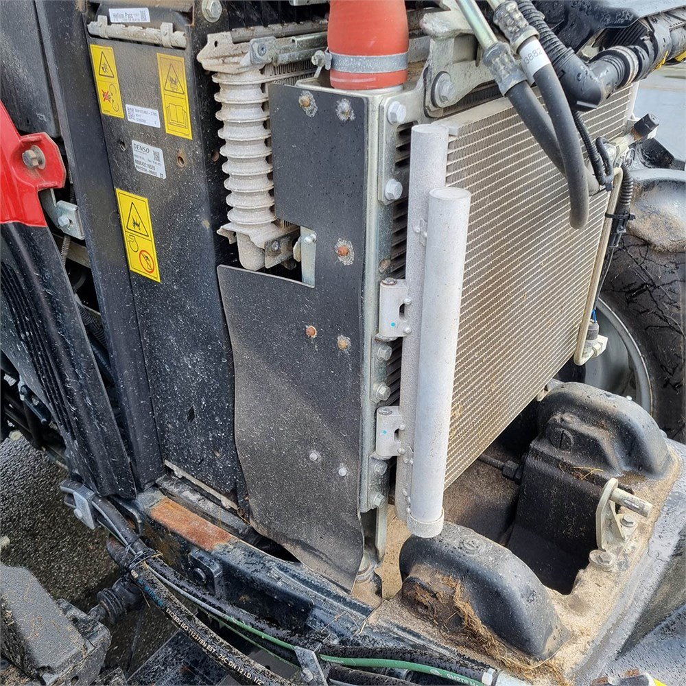 95f00547-a8cc-44b4-abb4-2be3d2a9b88e_largesize case ih 85 c farmall 85 ch 2021 460h