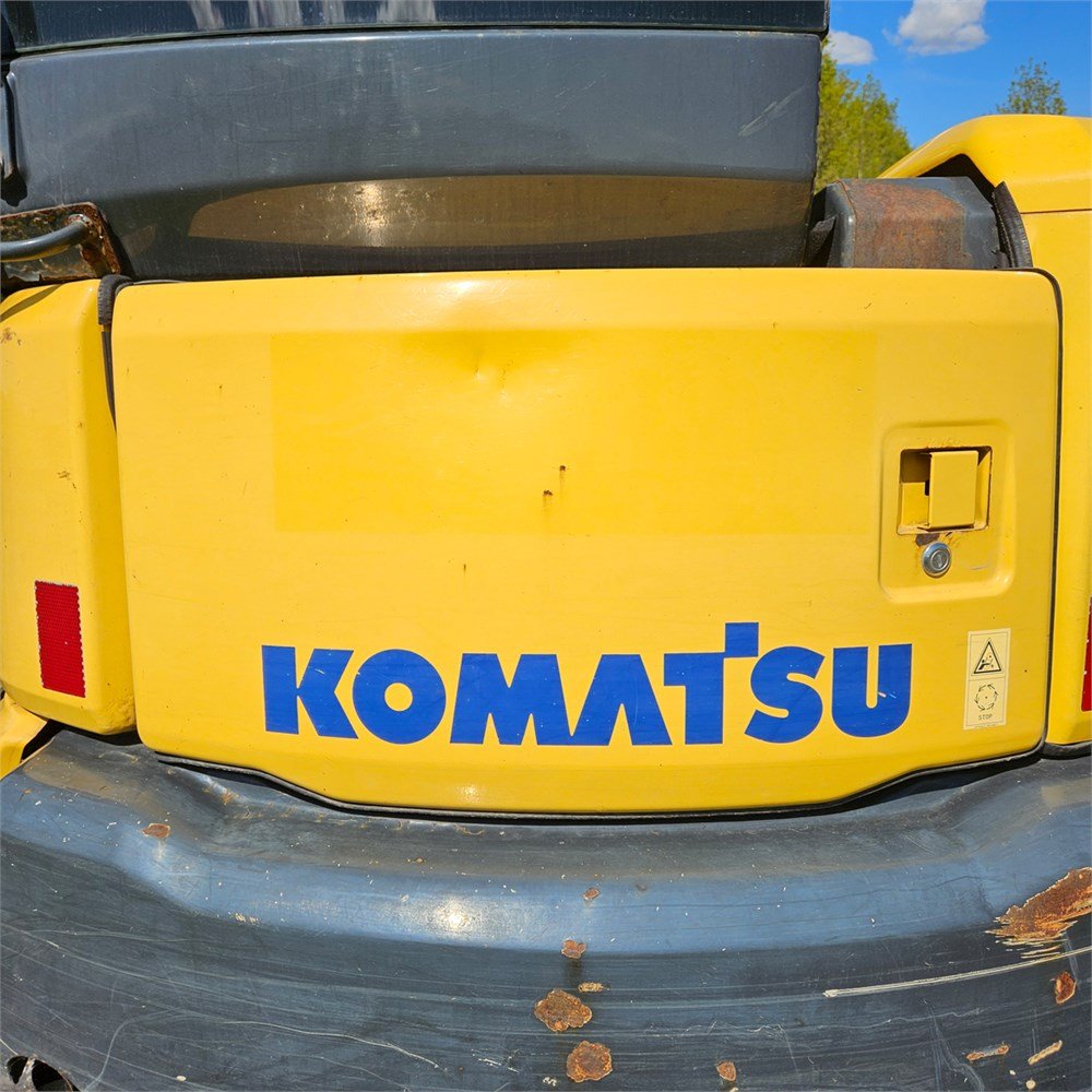 9bcb0d90-ce6c-4e96-acdf-0058c4f4844c_largesize komatsu pc55mr 3 – 5t5 – 4 810 h – 2011