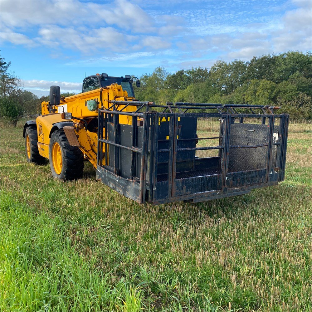 9f48e2a4-2163-4075-8134-ce3b6bafd79a_largesize jcb 537 135 – 13,5 m – 4 500 h – 2001