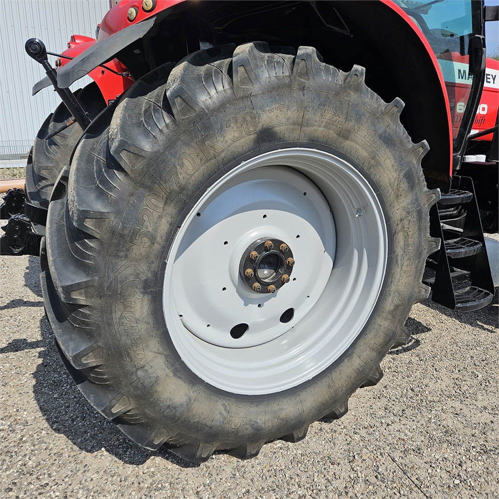 9f74217e-40e8-466b-a559-409e916db043_largesize massey ferguson 6480 145 ch 8 574 h 2004