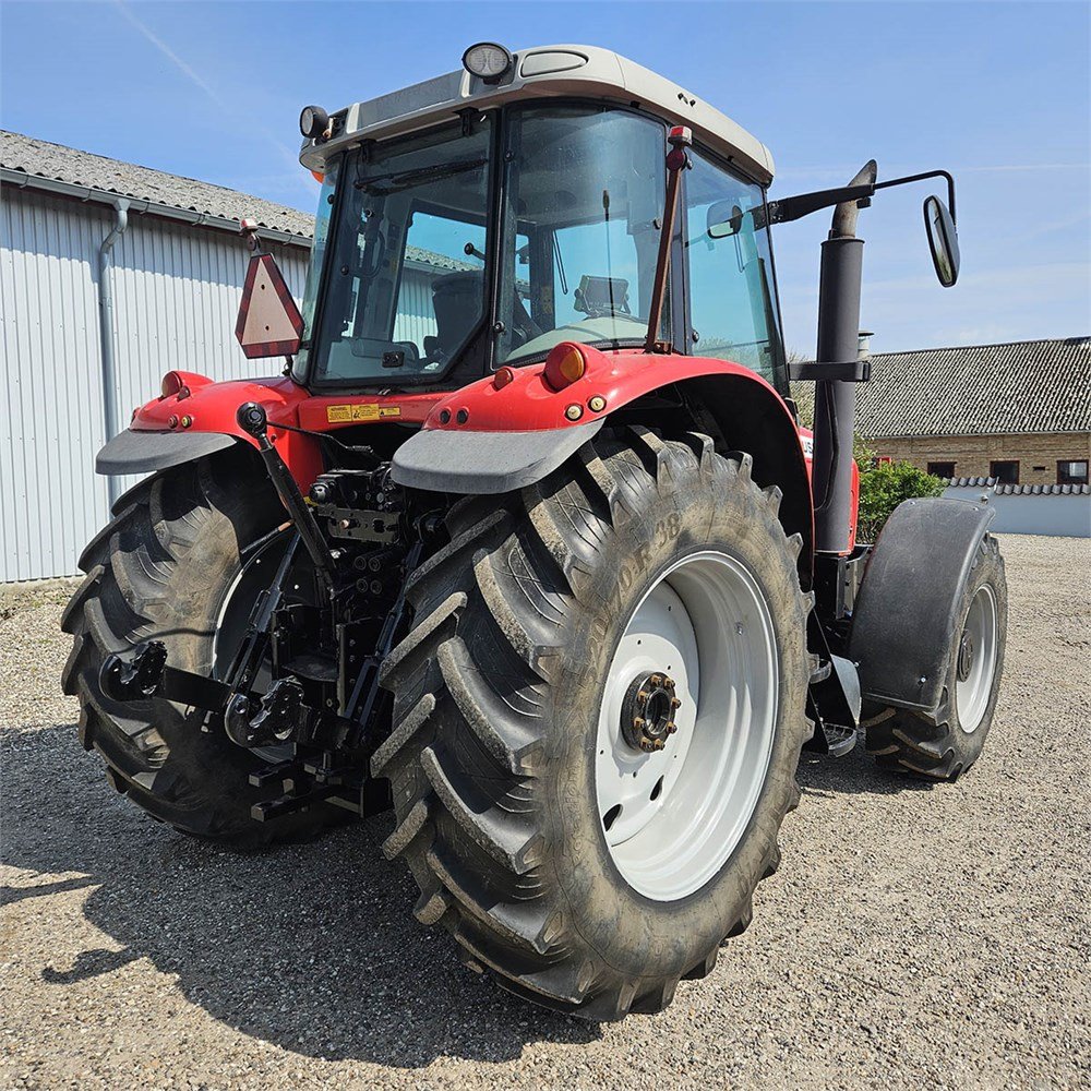 BETBBTE massey ferguson 6480 145 ch 8 574 h 2004
