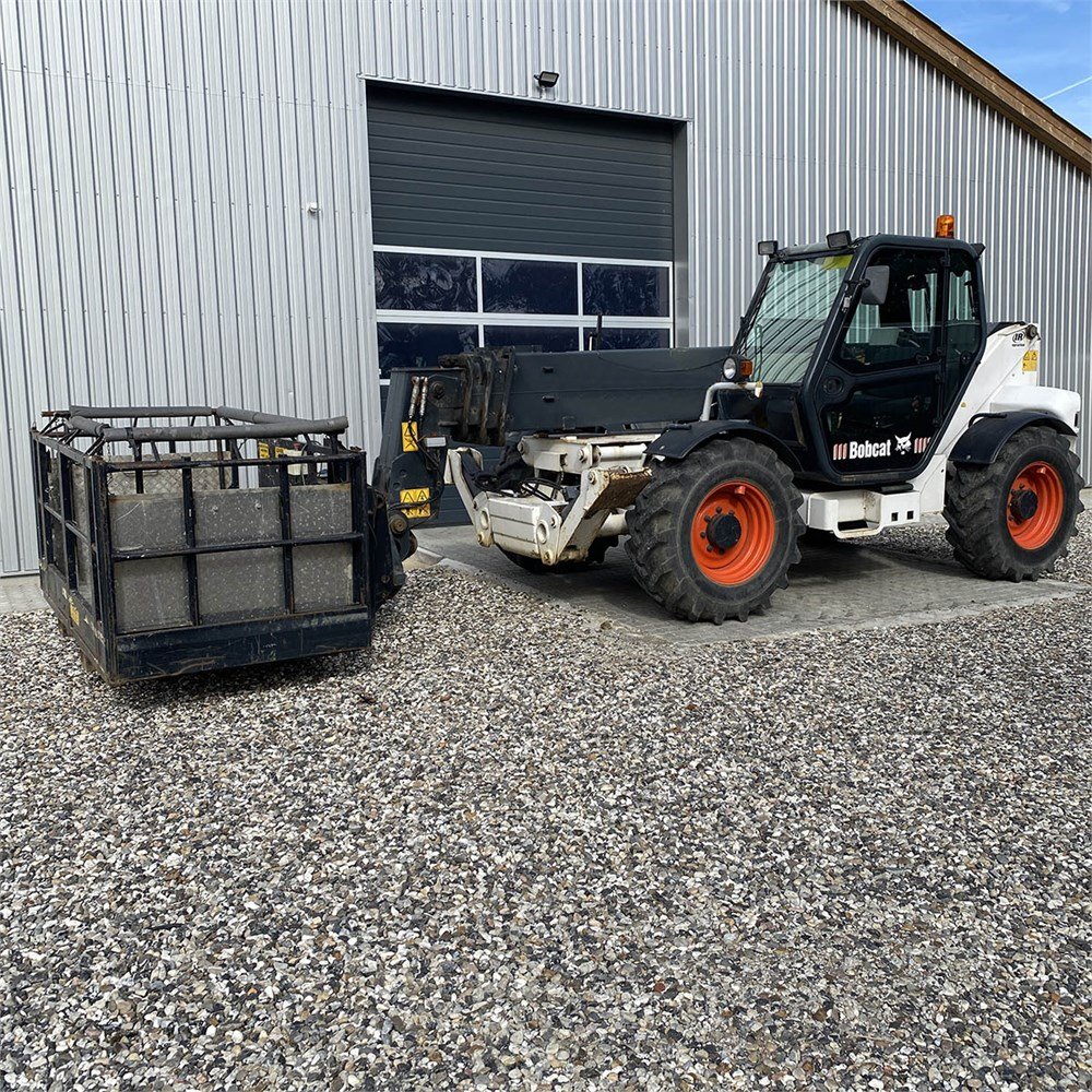 Bobcat T40170 5 bobcat t40170 17,4 m 1 687 h 2006