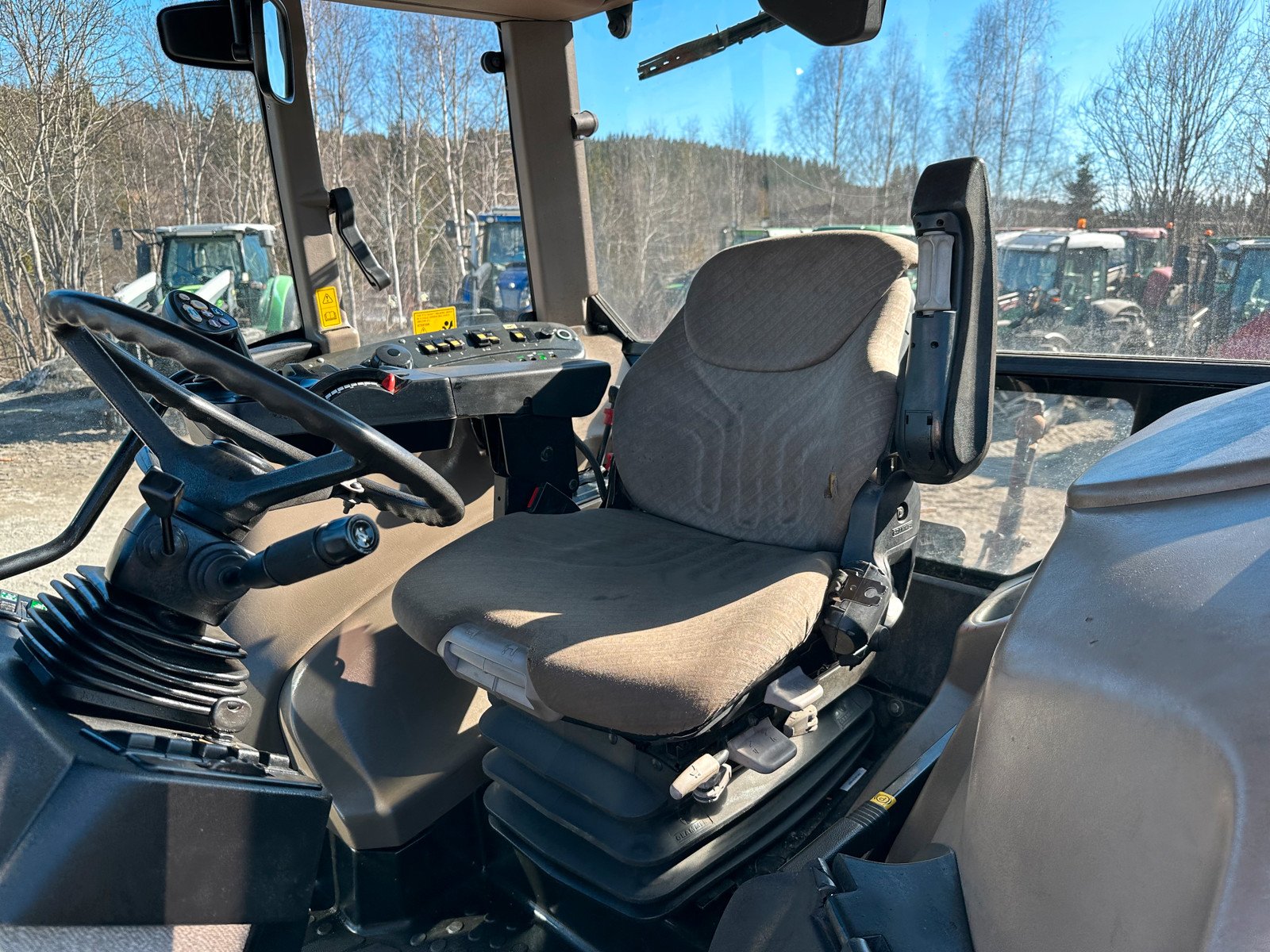 CASE IH CVX 130 5 case ih cvx 130 – 130ch – 5 600 h – 2001