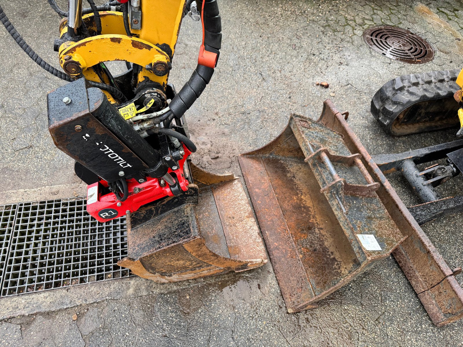 CAT 3 cat 302 cr – 2t4 – 1 430 h – 2019