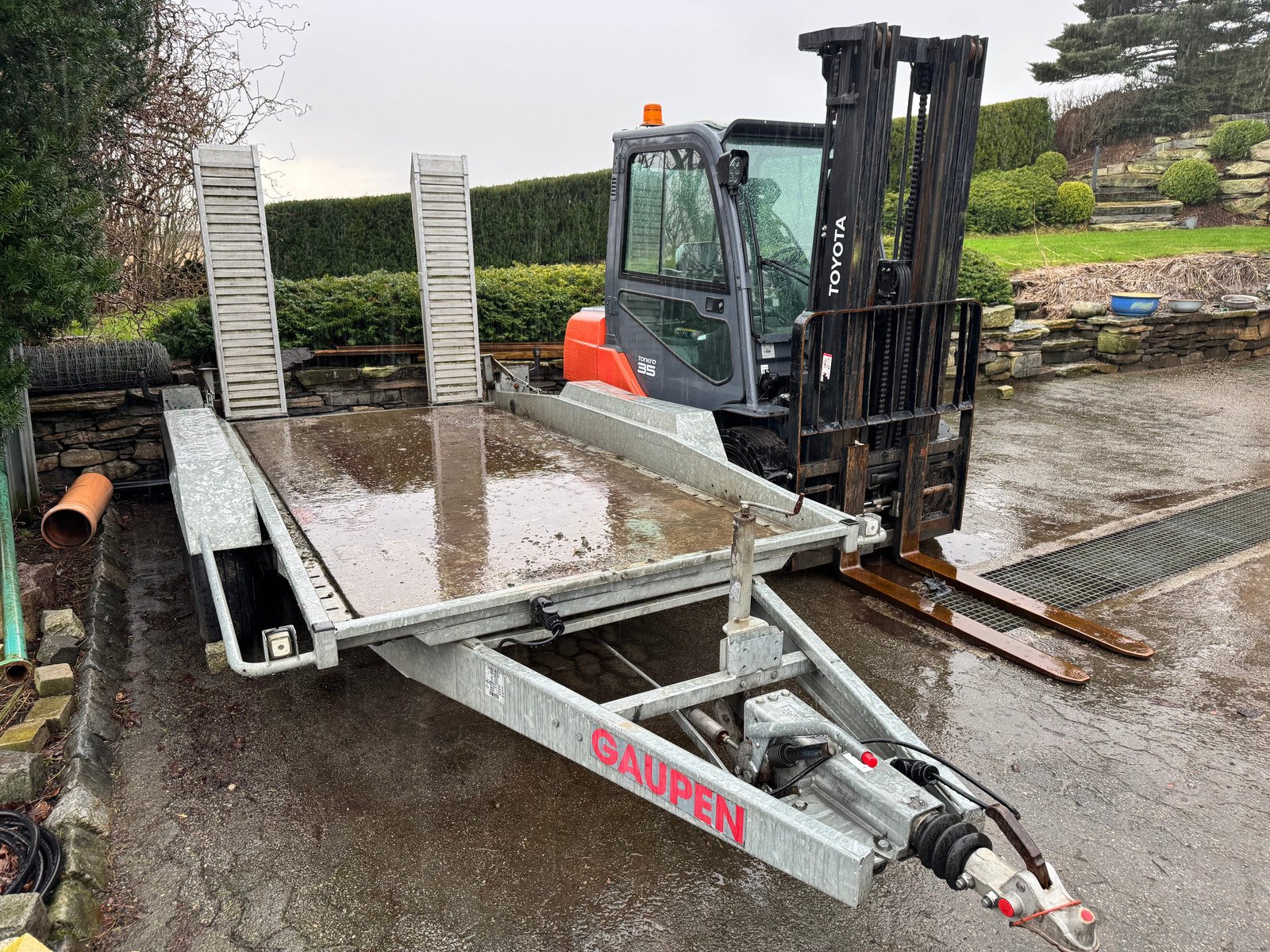 CAT 302 CR 8 cat 302 cr – 2t4 – 1 430 h – 2019