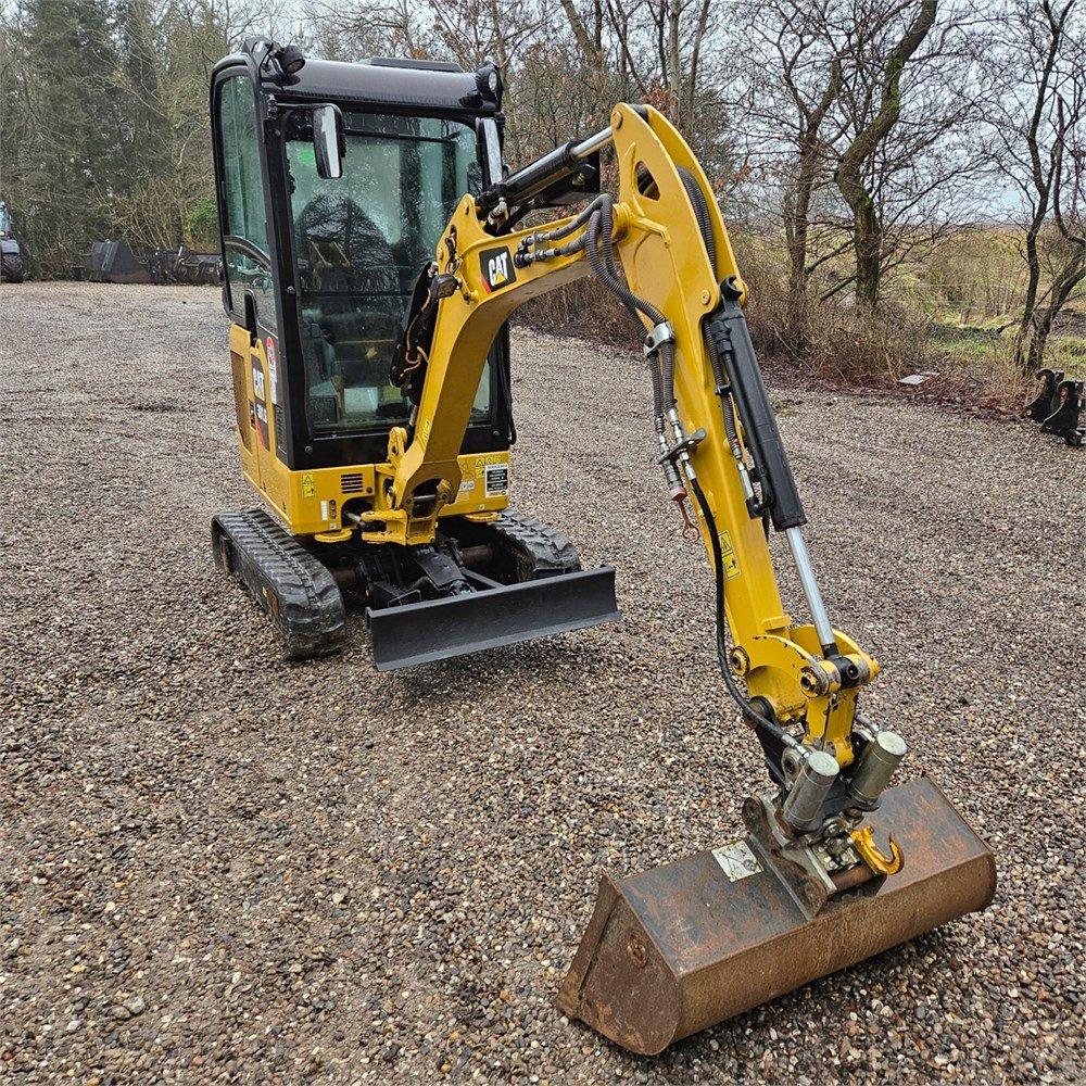 CATERPILLAR 301.6 4 caterpillar 301.6 – 2t – 2 895 h – 2019