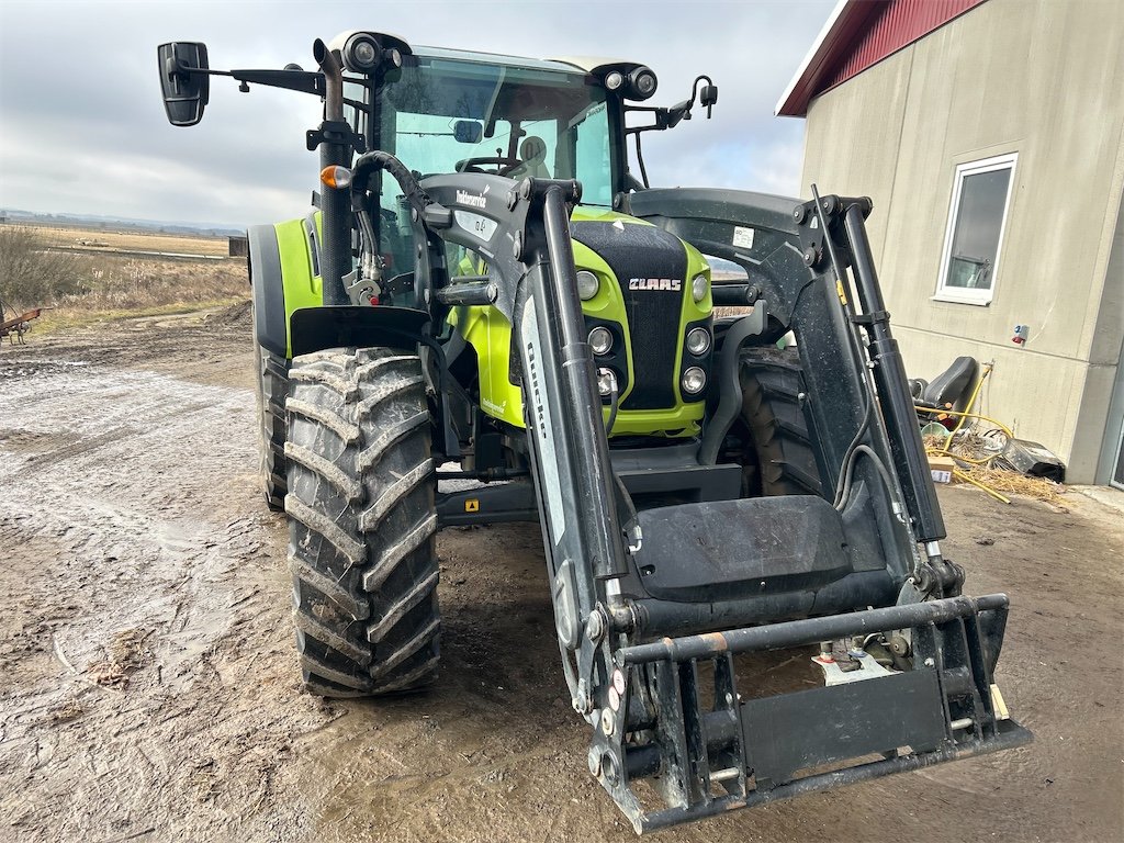 CLAAS AVEC CHARGEUR FRONTAL QUICKÉ Q4s 3 claas arion 460 – 140 ch – 2020 – 7 852 h + chargeur frontal quicke q4s