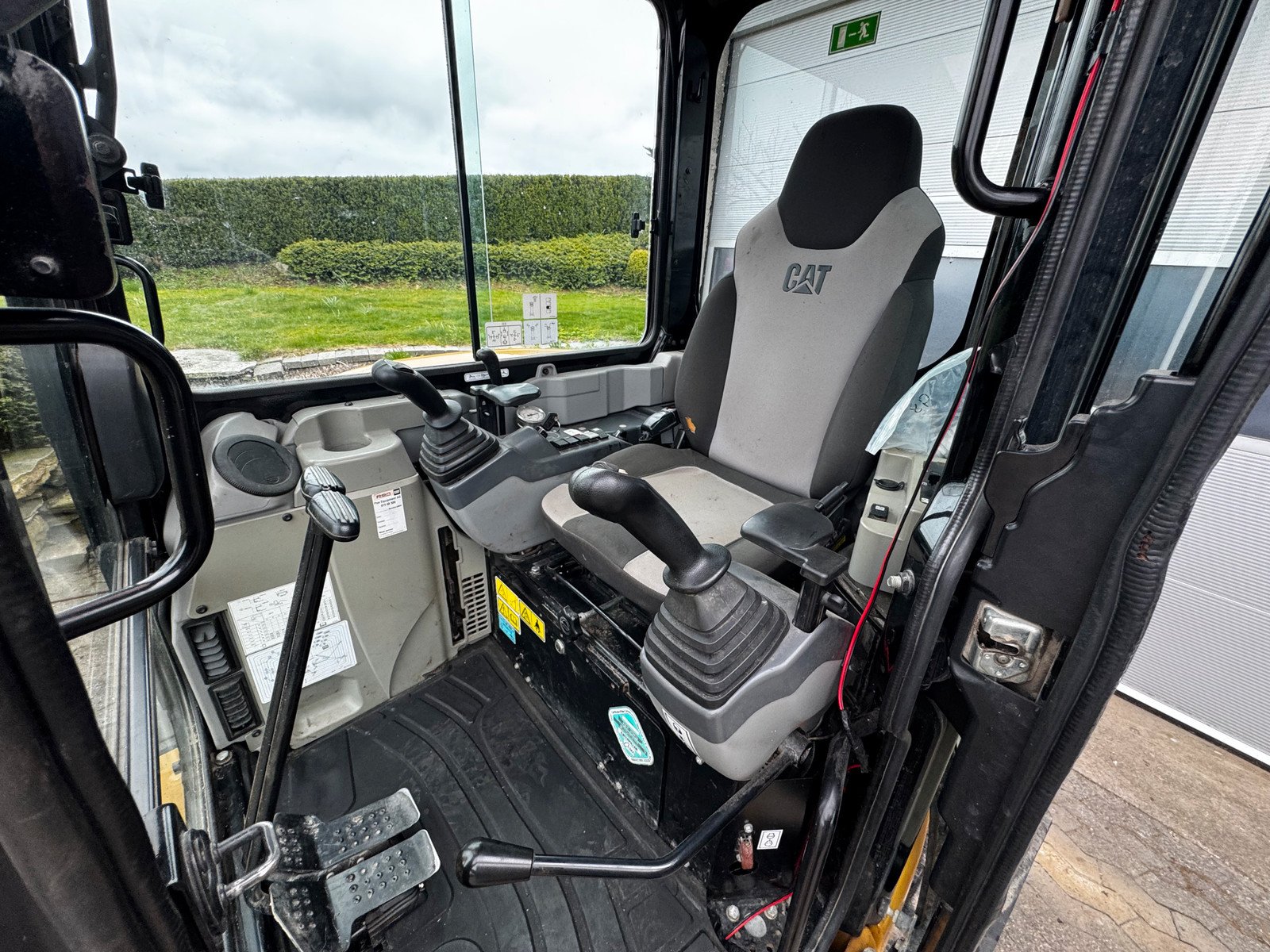 Cat 305.5 CR 19 cat 305.5 cr 5t5 3 922 h 2011