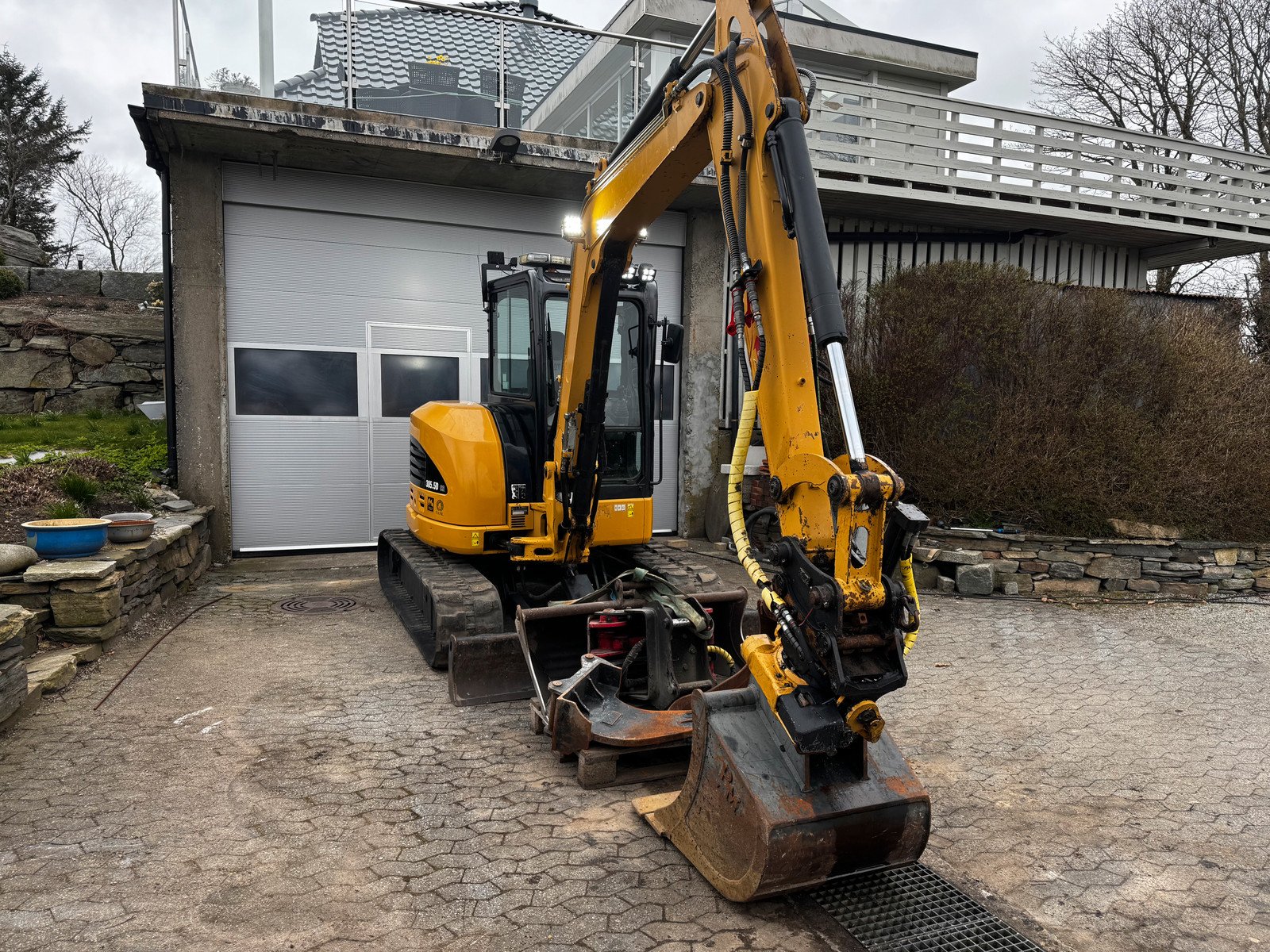 Cat 305.5 CR 27 cat 305.5 cr 5t5 3 922 h 2011
