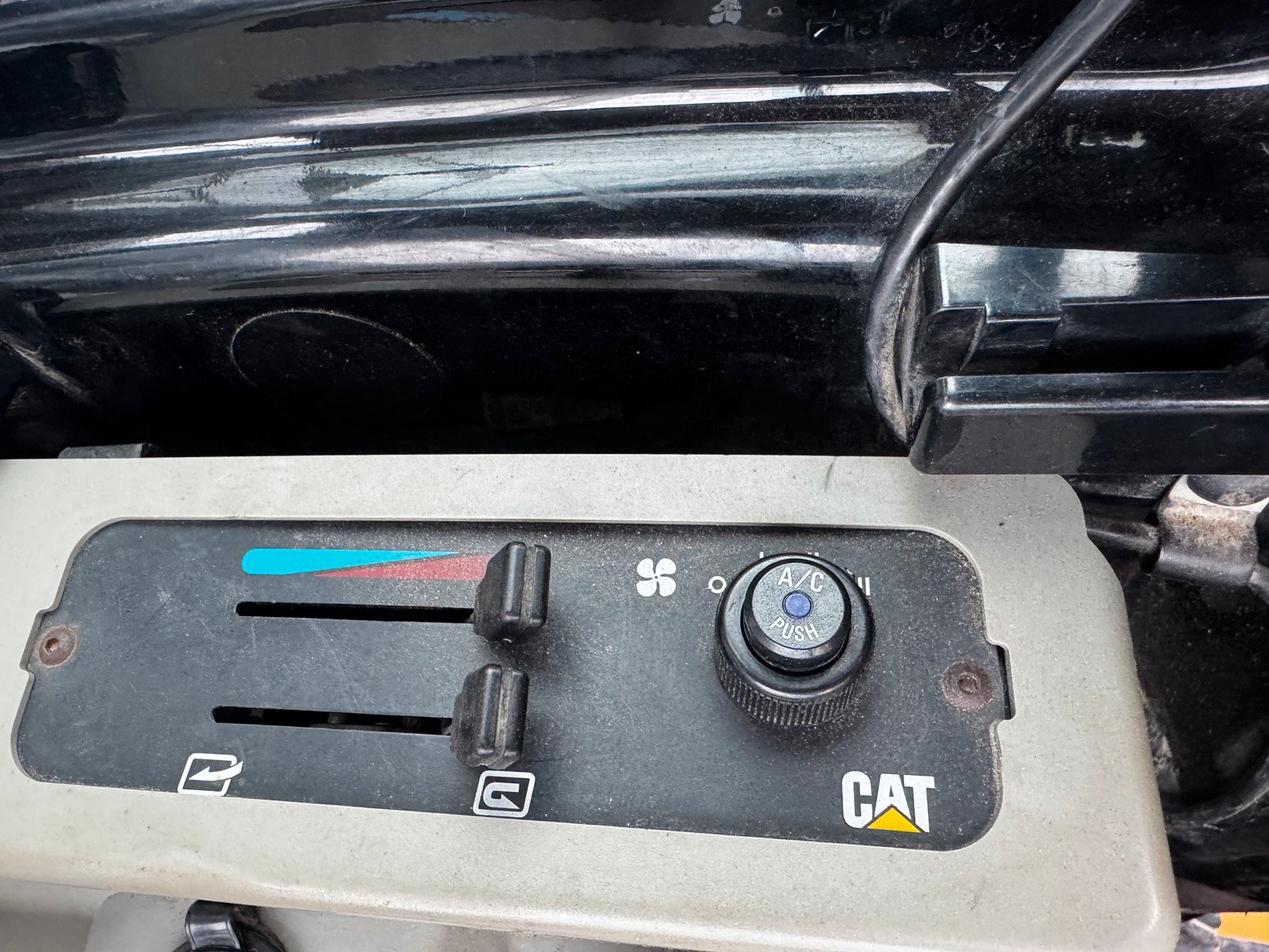 Cat 305.5 CR 35 cat 305.5 cr 5t5 3 922 h 2011