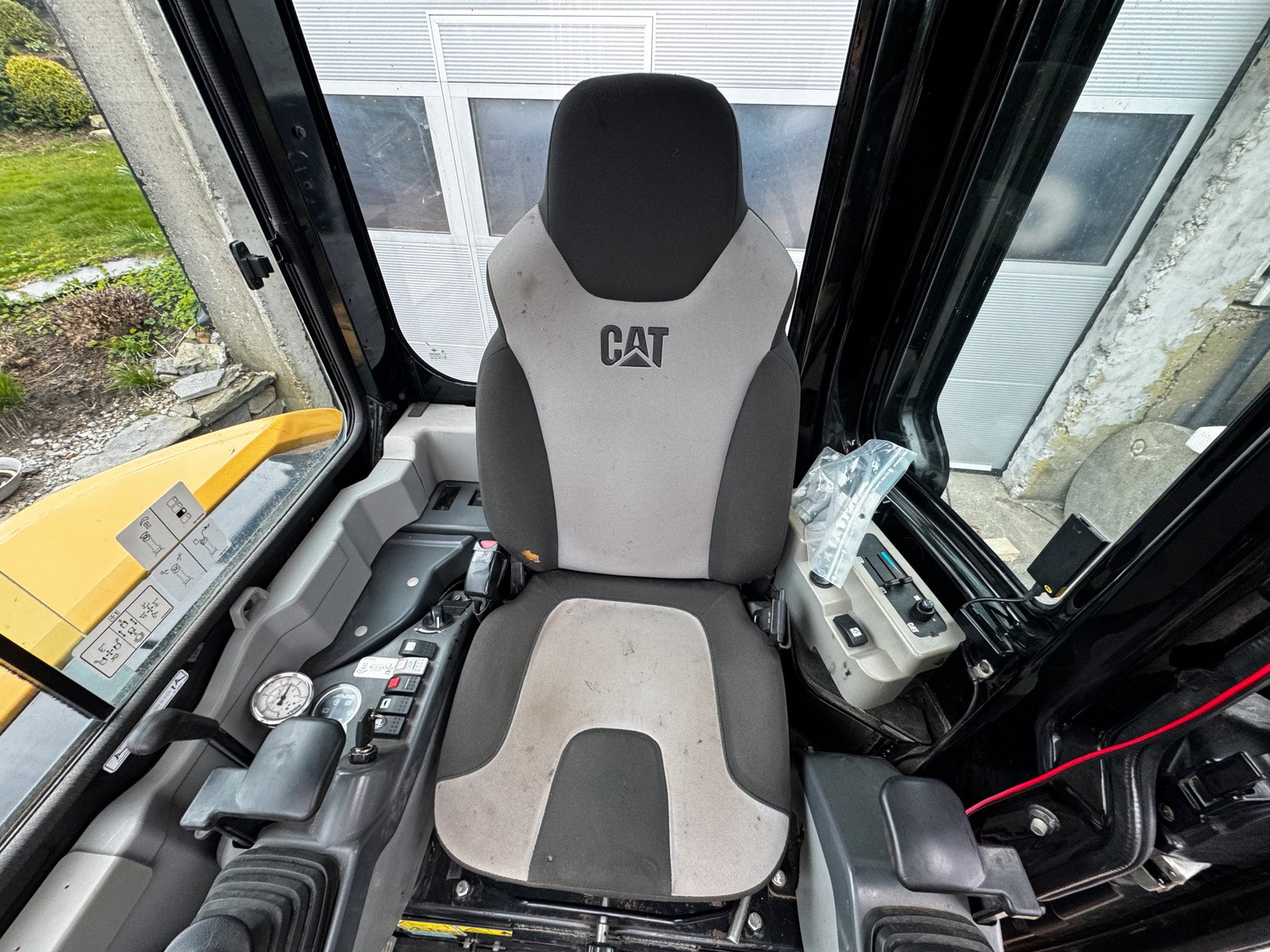 Cat 305.5 CR 8 cat 305.5 cr 5t5 3 922 h 2011