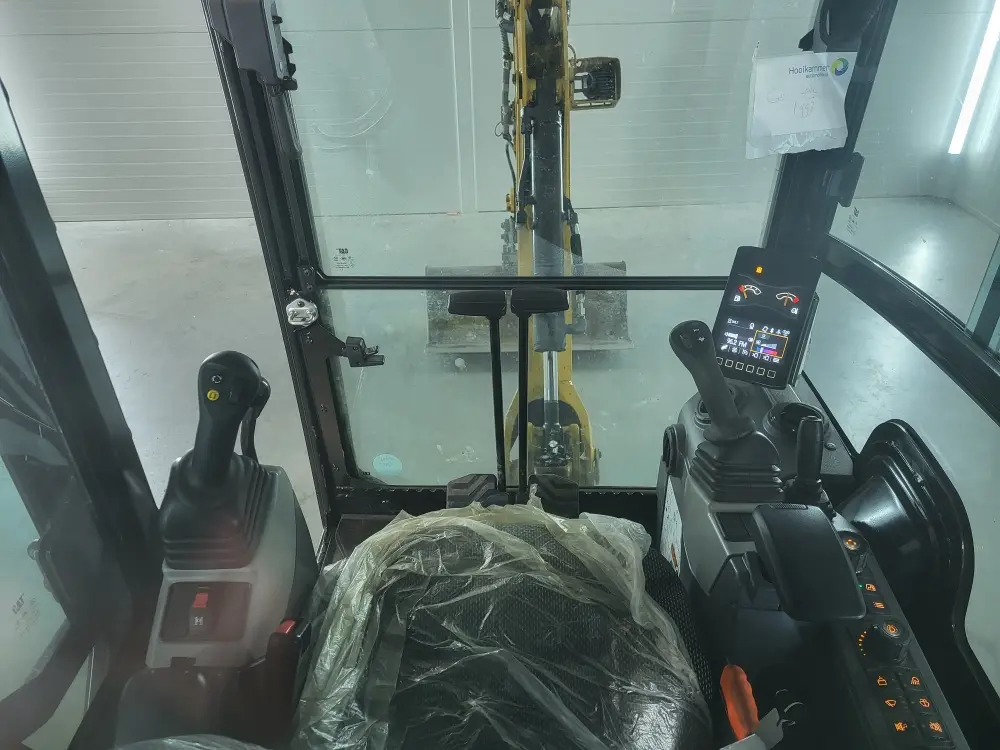 Caterpillar 301.8 4 caterpillar 301.8 2t 265 h 2022