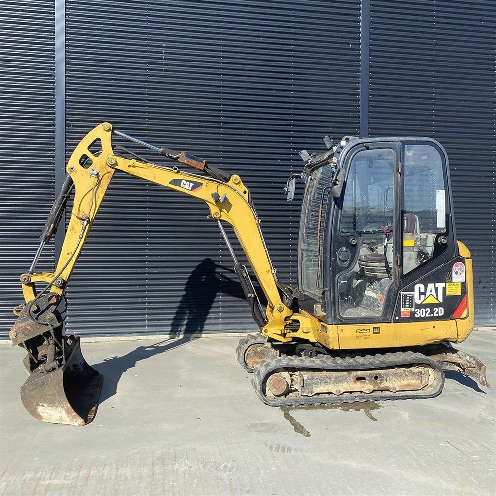 caterpillar 302.2d – 2t2 – 5 415 h – 2013