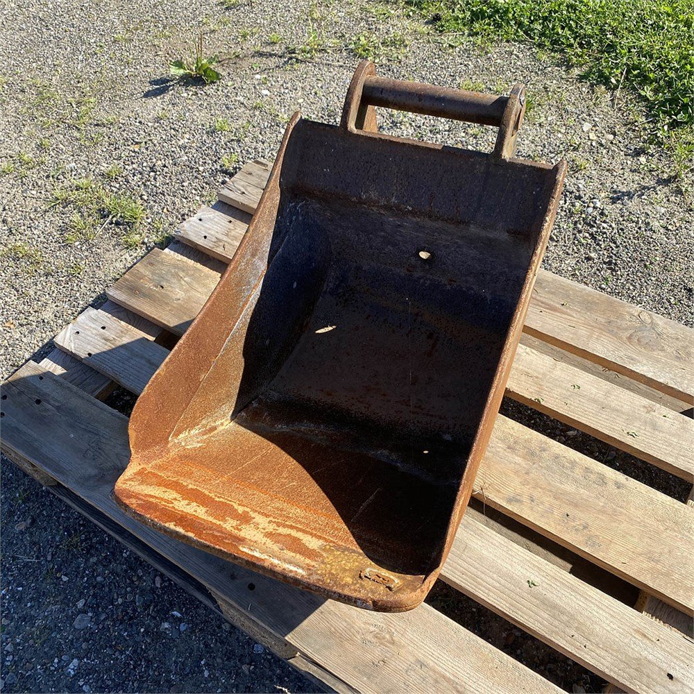 Caterpillar 302.2D 8 caterpillar 302.2d – 2t2 – 5 415 h – 2013